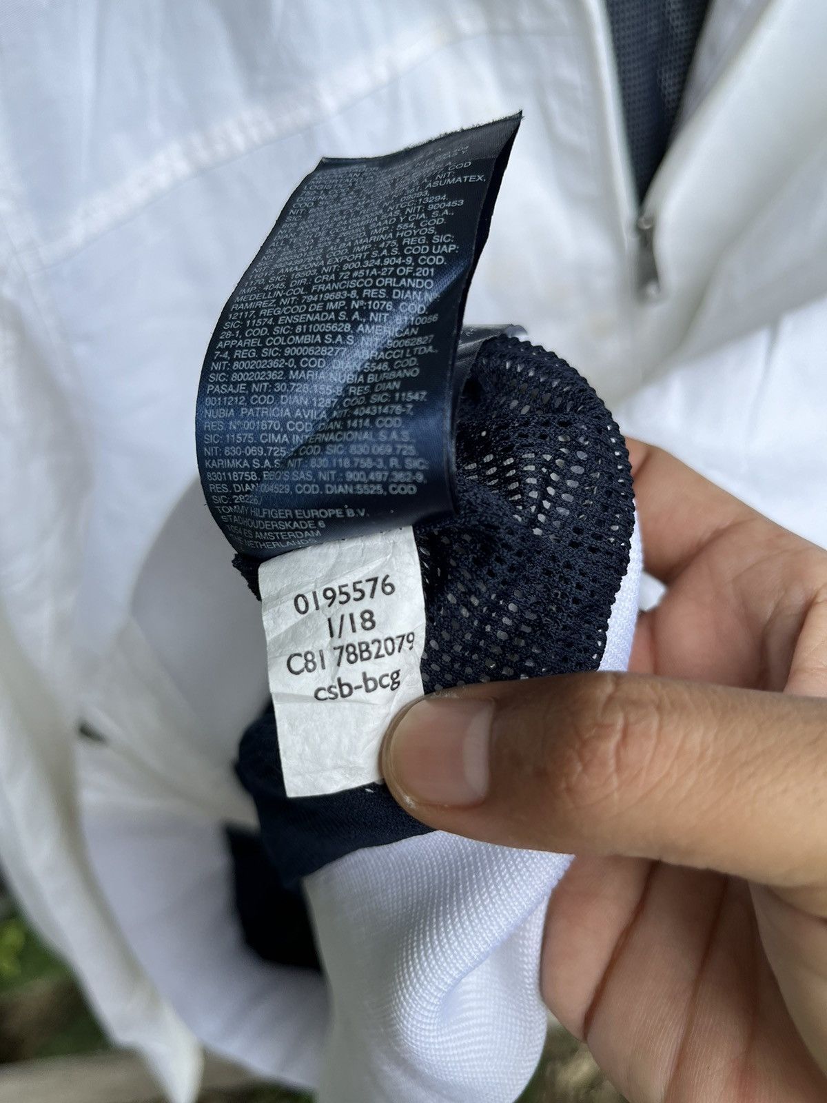 Tommy hilfiger box logo zipper jacket