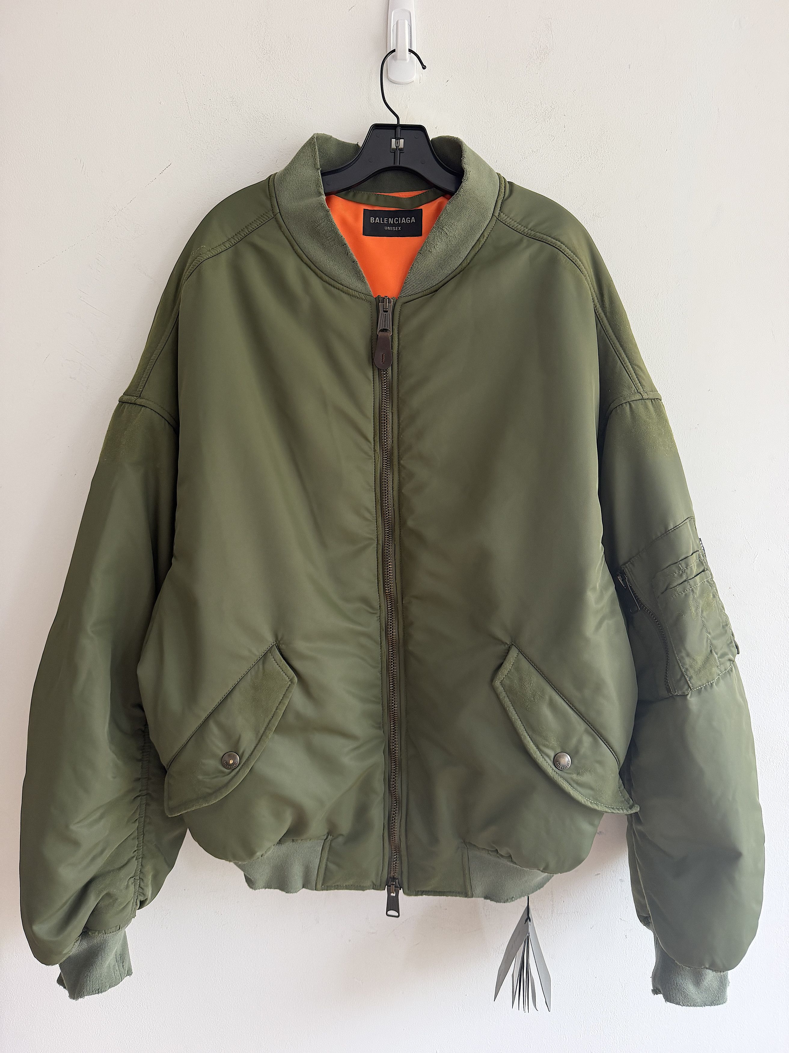 Balenciaga SS17 Runway padded shoulders cropped boxy MA1 bomber