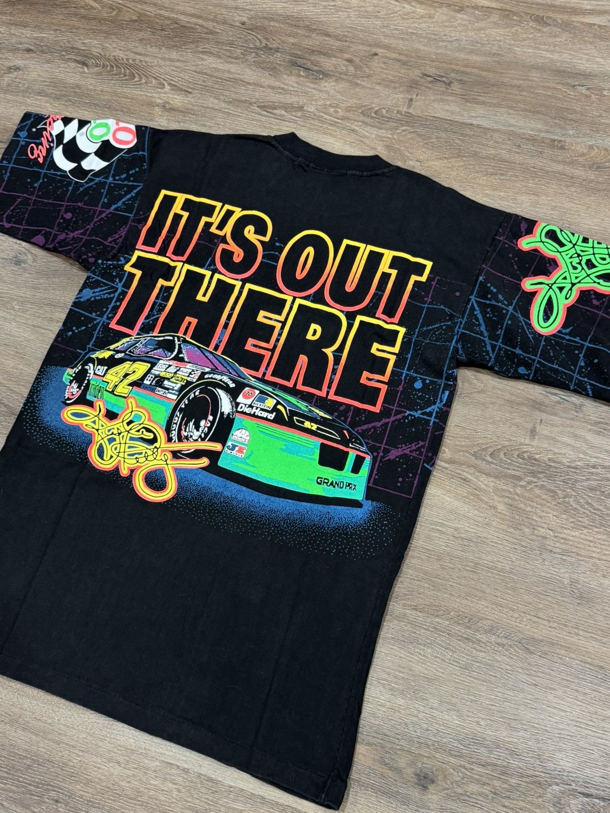 NASCAR Vintage 1993 Kyle Petty Mello Yello NASCAR AOP T-Shirt Size US M / EU 48-50 / 2 - 7 Thumbnail