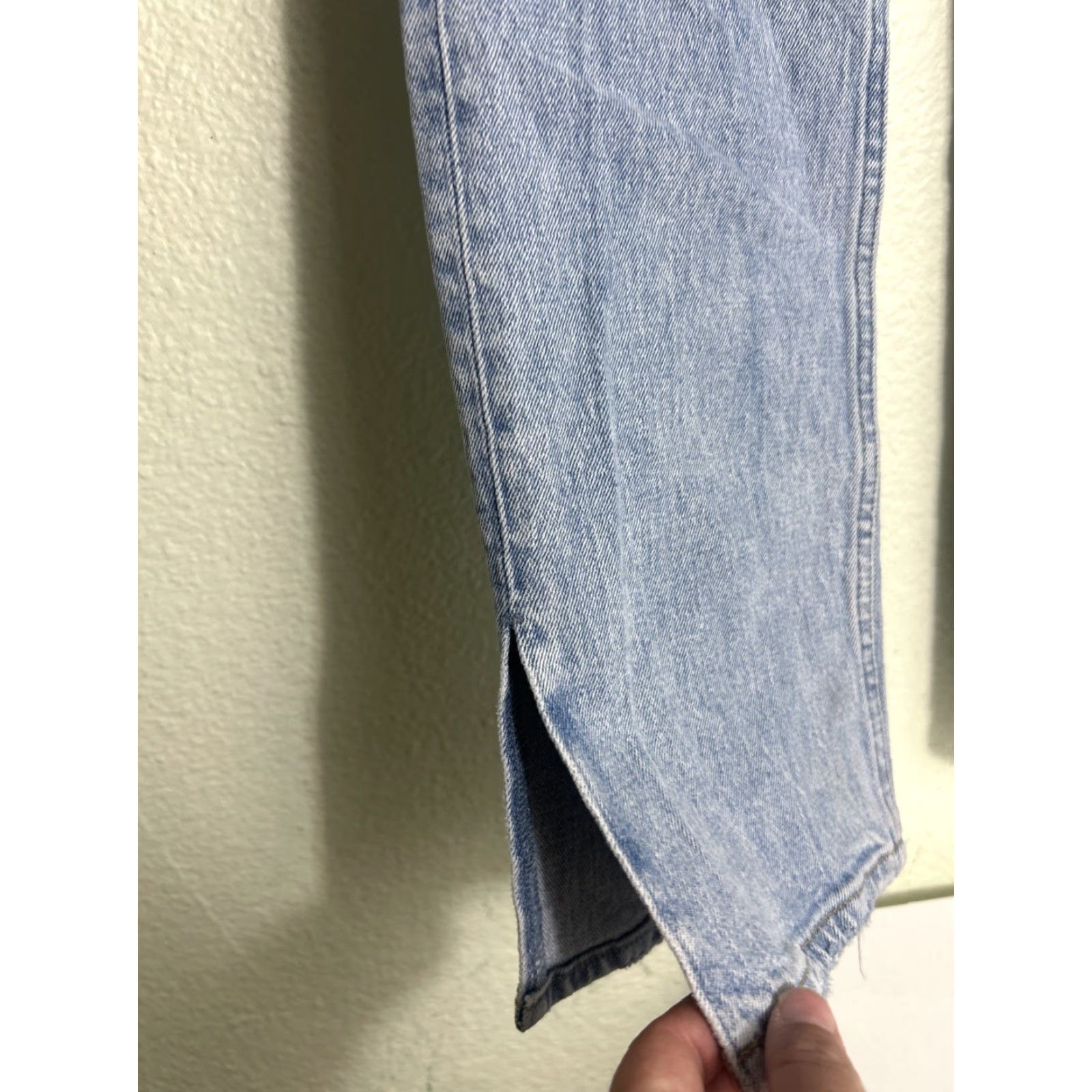 Abercrombie & Fitch Abercrombie & Fitch Jeans 90s Straight Ultra-High Rise Light Wash 0 Women 26x31 Color Blue Size ONE SIZE - 3 Thumbnail