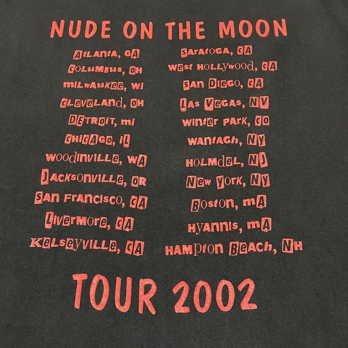 Band Tees The B-52s Nude On The Moon Tour 2002 T-shirt Size US XL / EU 56 / 4 - 5 Thumbnail