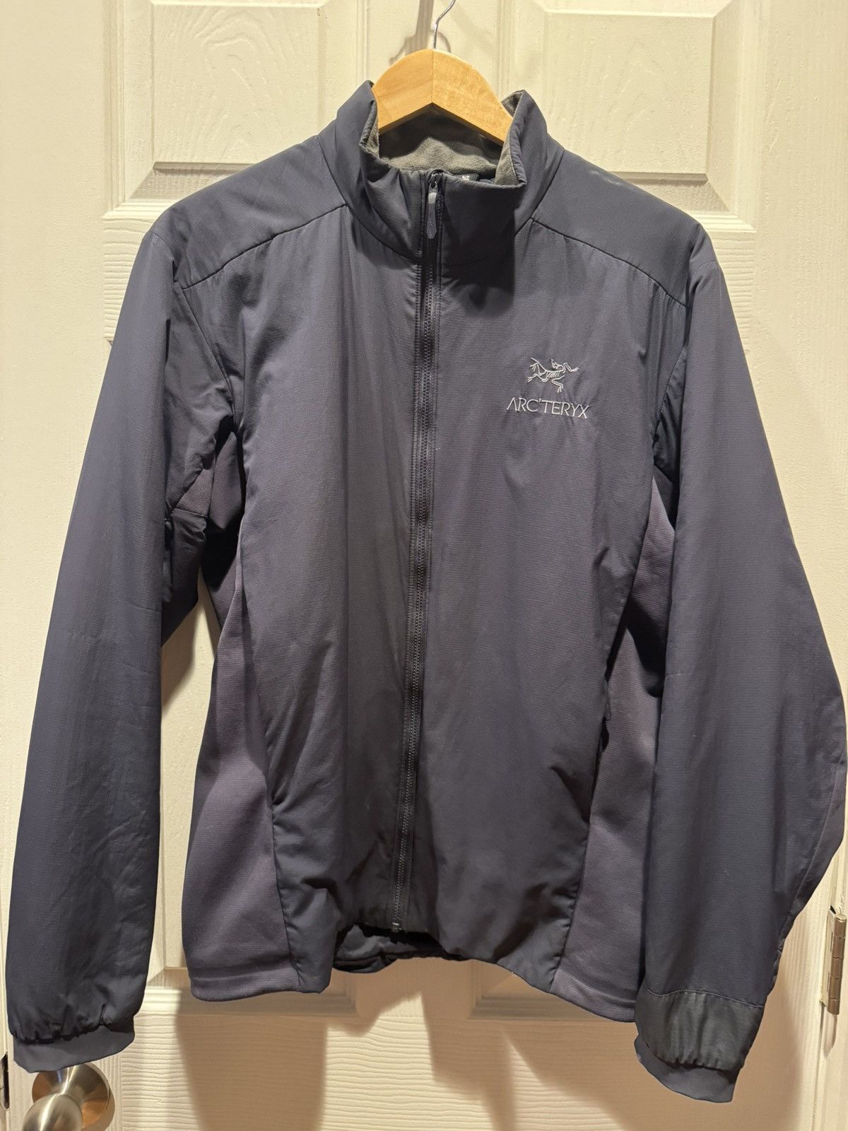 Arc'teryx Black sapphire Arc’teryx atom jacket, size men’s small Size US S / EU 44-46 / 1 - 2 Thumbnail
