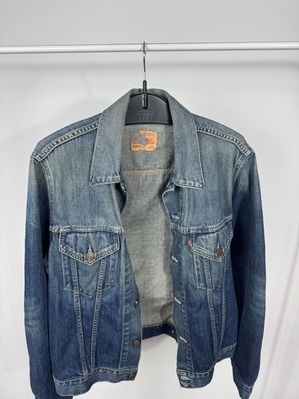 Levi's Vintage Levis Women Denim Jacket Faded Blue Trucker Size L Size L / US 10 / IT 46 - 10 Thumbnail