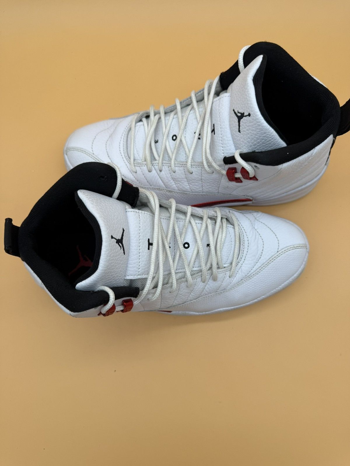 Jordan Brand Nike Air Jordan 12 Retro “Reverse Cherry” Size 9.5 Size US 9.5 / EU 42-43 - 2 Thumbnail