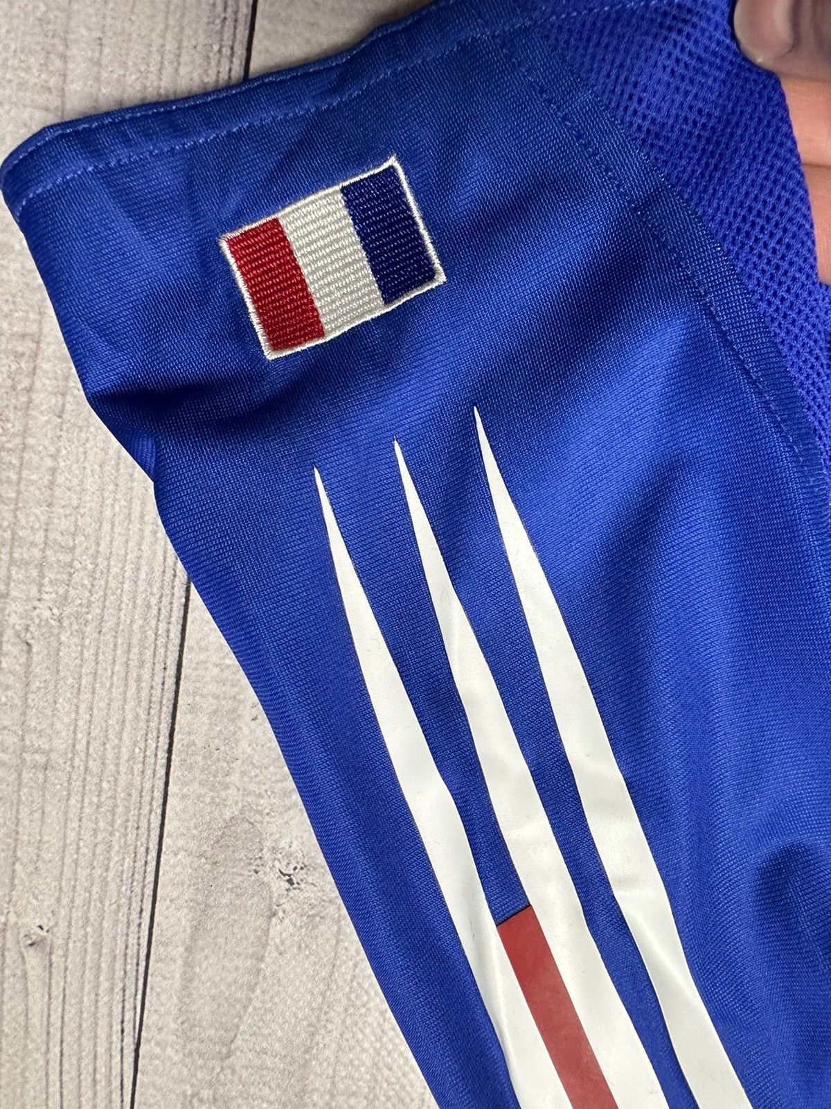 Adidas × Vintage Vintage adidas France soccer jersey size M Size US M / EU 48-50 / 2 - 7 Thumbnail