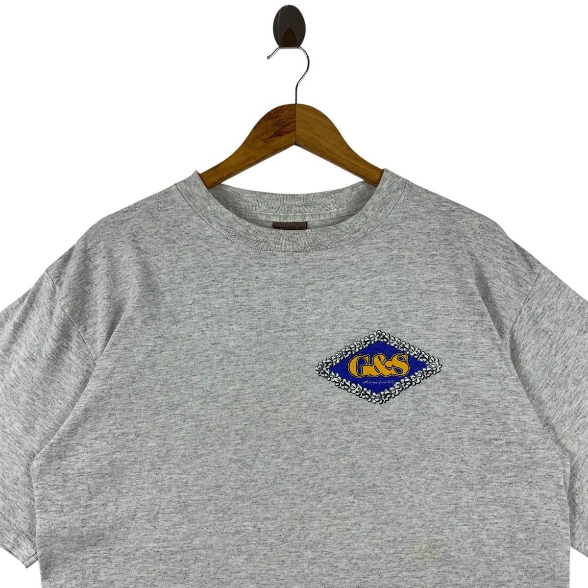 Vintage Vintage GORDON & SMITH Surfing back hit logo tee Size US L / EU 52-54 / 3 - 3 Thumbnail