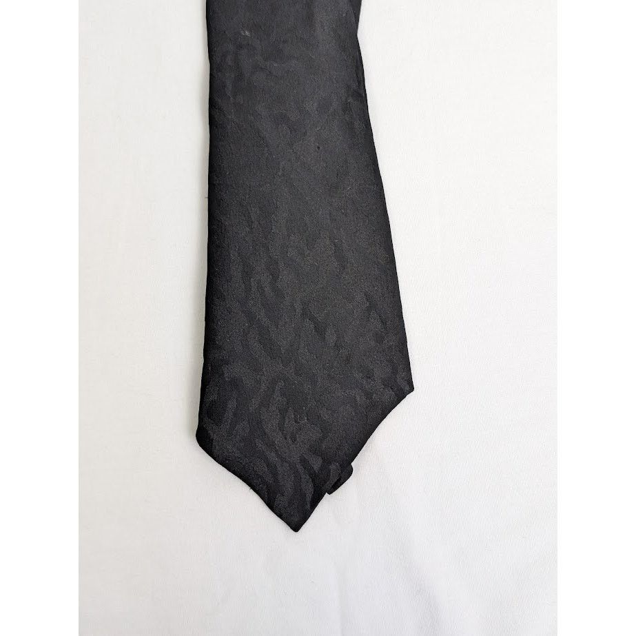 Saint Laurent Paris o1rshd1 Size: L / Silk Jacquard Tie in Black Size ONE SIZE - 2 Thumbnail
