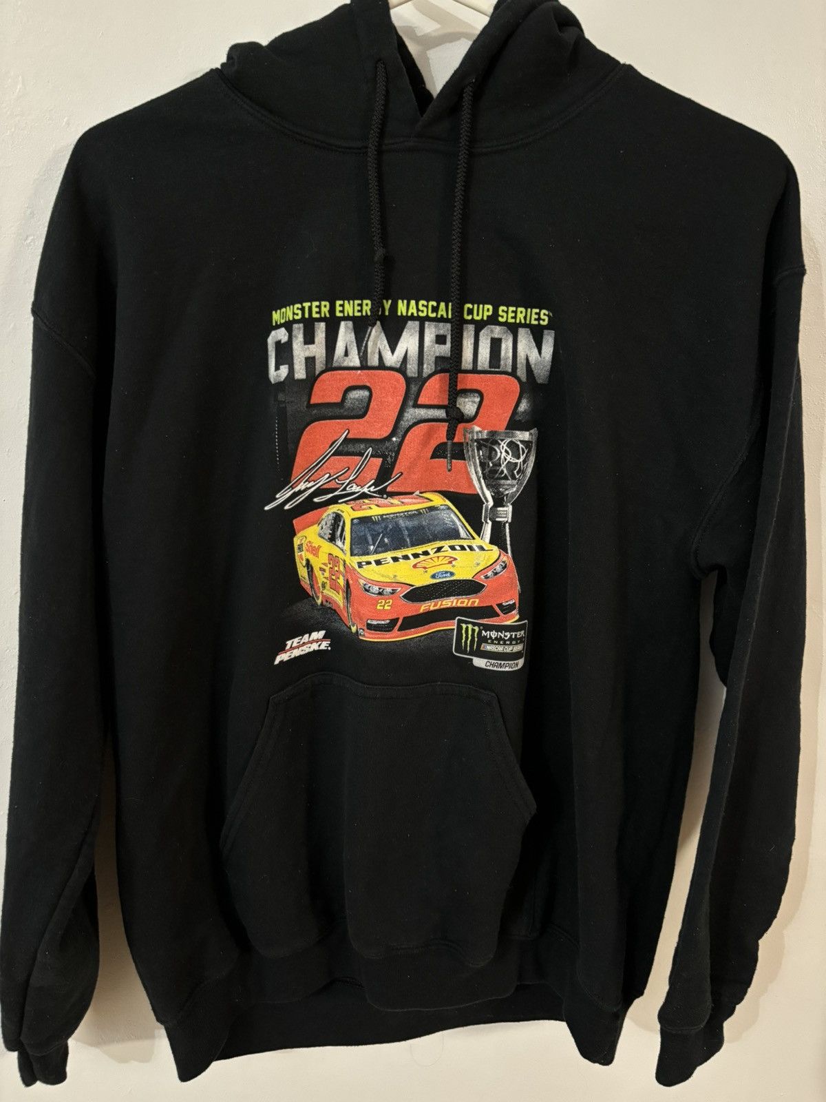 Gildan × NASCAR × Vintage Joey Logano Champion NASCAR Monster Energy #22 Hoodie Size US M / EU 48-50 / 2 - 1 Thumbnail