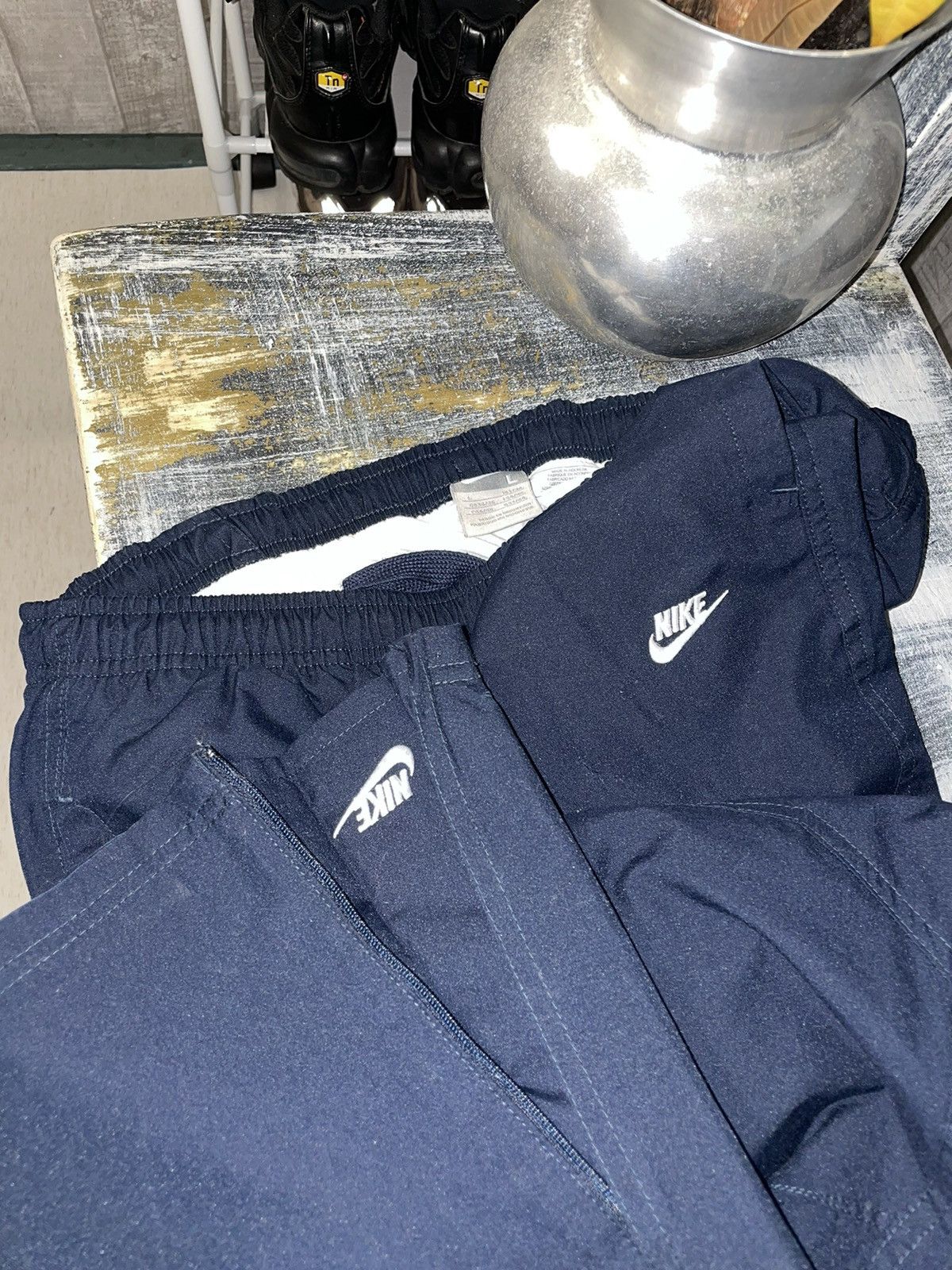 Nike Nike parachute double swoosh baggy sweatpants 🪂 Size US 33 - 7 Thumbnail