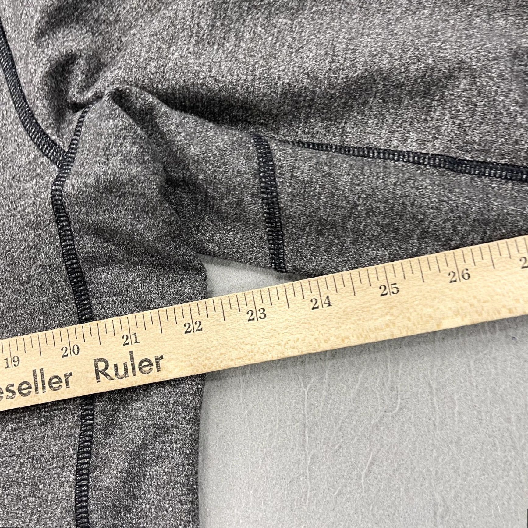 Lululemon Lululemon Shirt Mens Large Gray Heather Long Sleeve Stretch Gym Workout Logo Size US L / EU 52-54 / 3 - 7 Thumbnail