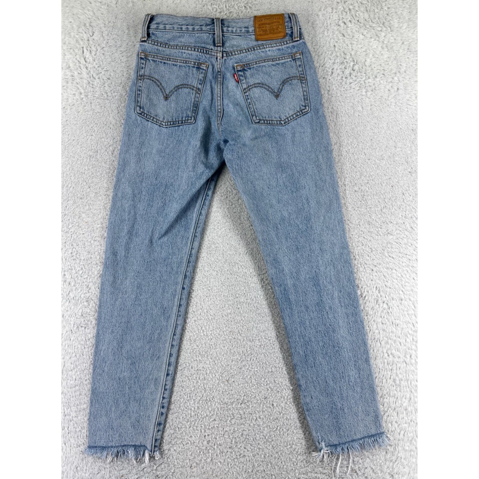 Levi's Levis Premium Jeans Womens 25 Blue Denim Tapered Wedgie Fit Levi's Wedgie Jeans 5-Pocket Distressed Button Fly Size 42" / US 20 - 2 Thumbnail