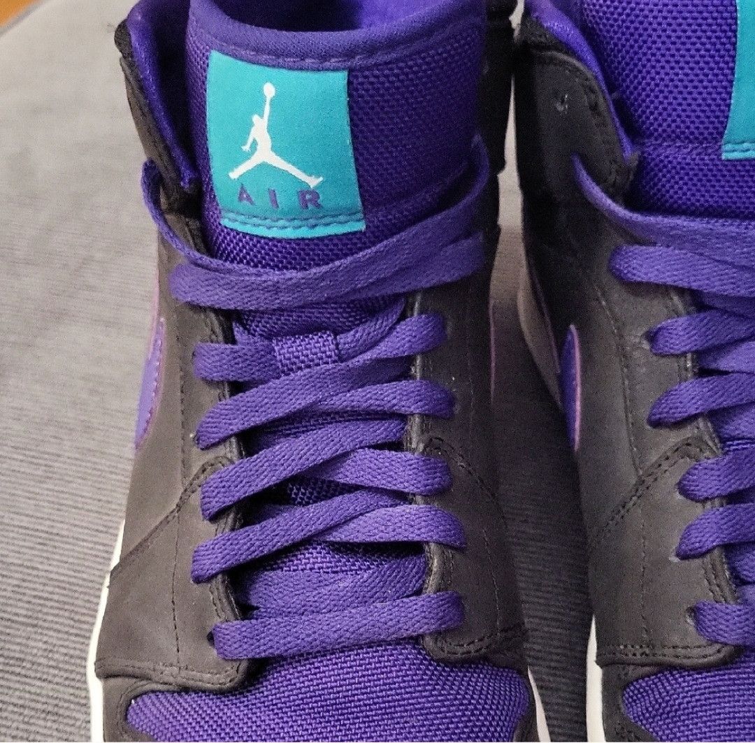 Nike Nike 2012 Air Jordan 1 Mid Grape Retro Size US 11 / EU 44 - 14 Thumbnail
