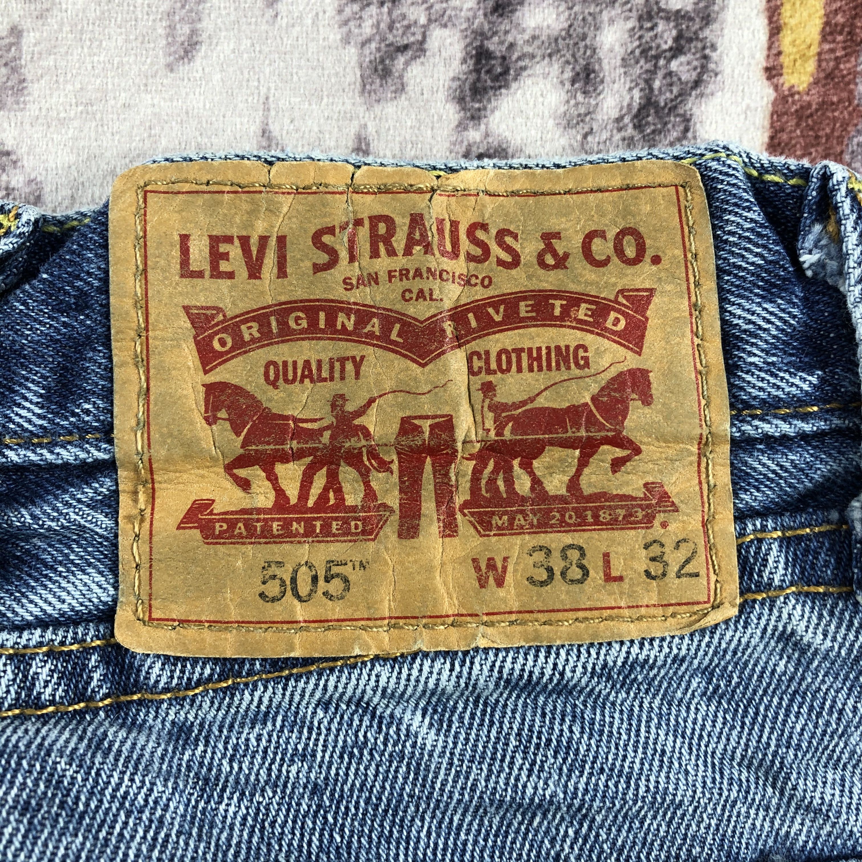 Levi's × Vintage Vintage Blue Wash Levis 505 Jeans-JM3159 Size US 37 - 8 Thumbnail