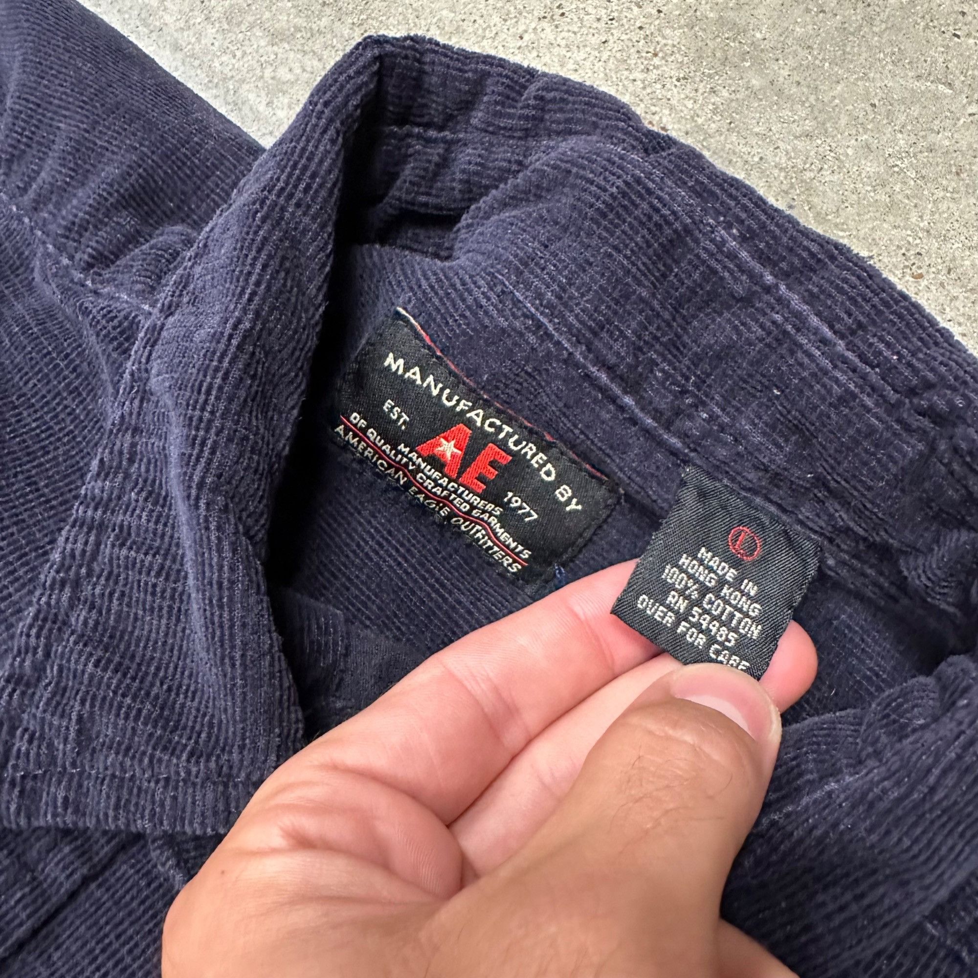 American Eagle Outfitters × Vintage Vintage American Eagle Micro Corduroy Button Up Shirt Navy Size US XL / EU 56 / 4 - 2 Thumbnail