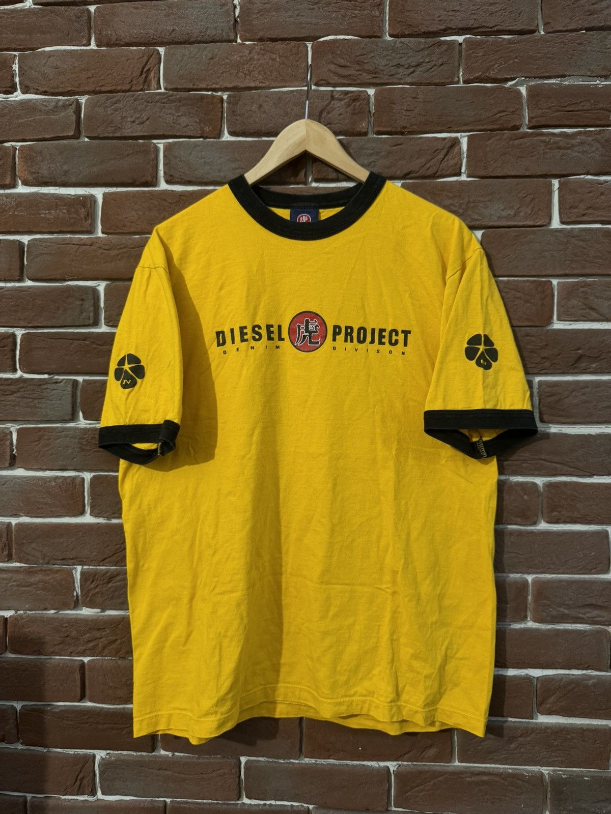 Diesel Y2K Diesel Japan Avant Garde Tshirt Logo Streetwear L Yellow Size US L / EU 52-54 / 3 - 1 Thumbnail