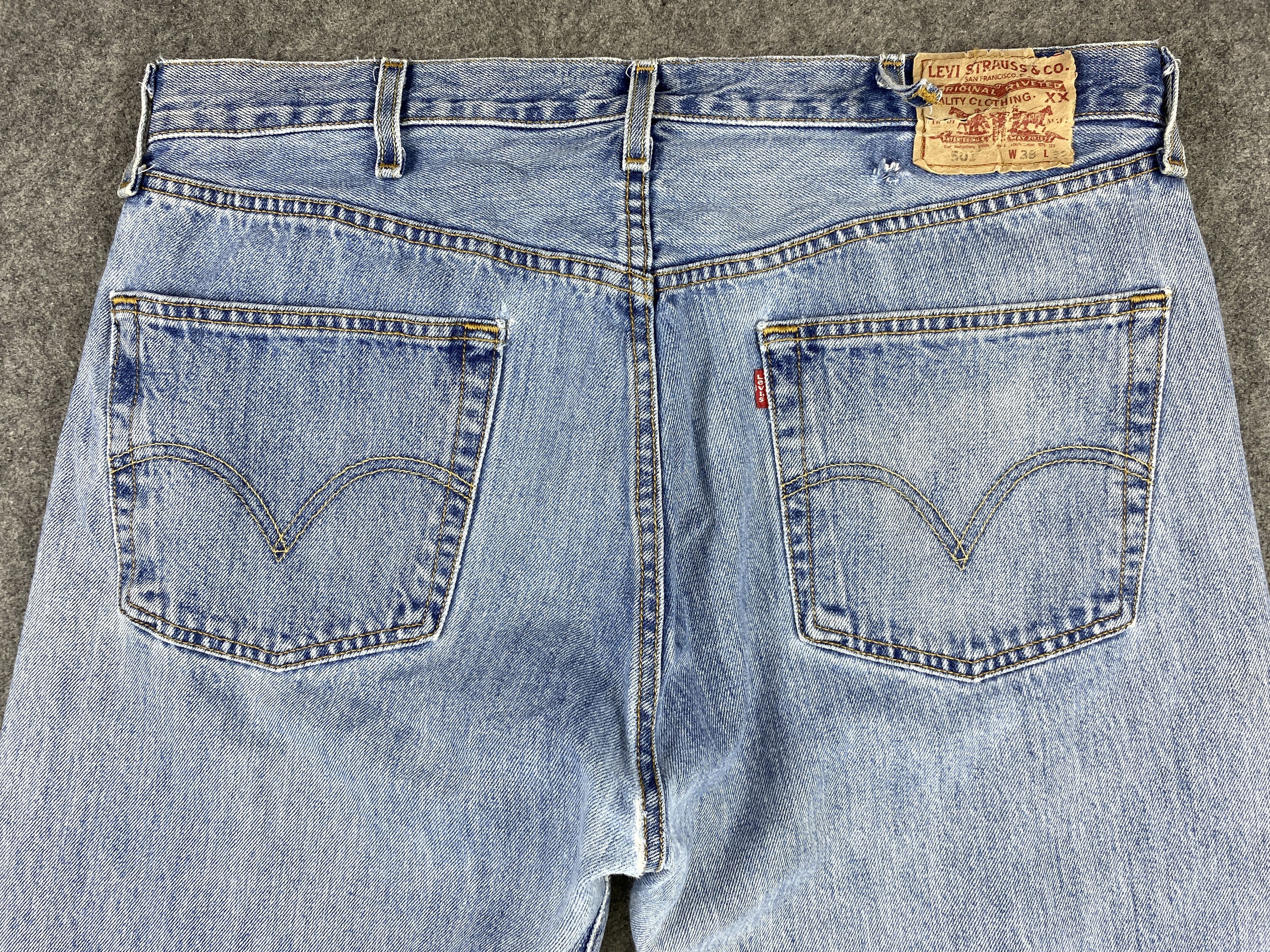 Levi's Mid Blue Vintage Levi's 501 Jeans 37x32.5 Denim -JN1563 Size US 37 - 4 Thumbnail