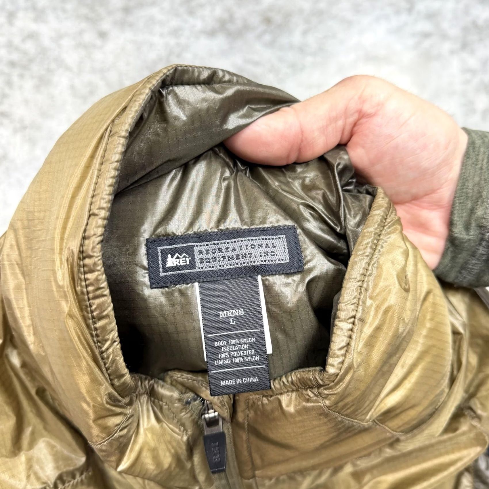Vintage REI Vest Mens L Green Nylon Puffer Full Zip Lightweight Insulated Outdoor Jacket Size US L / EU 52-54 / 3 - 2 Thumbnail