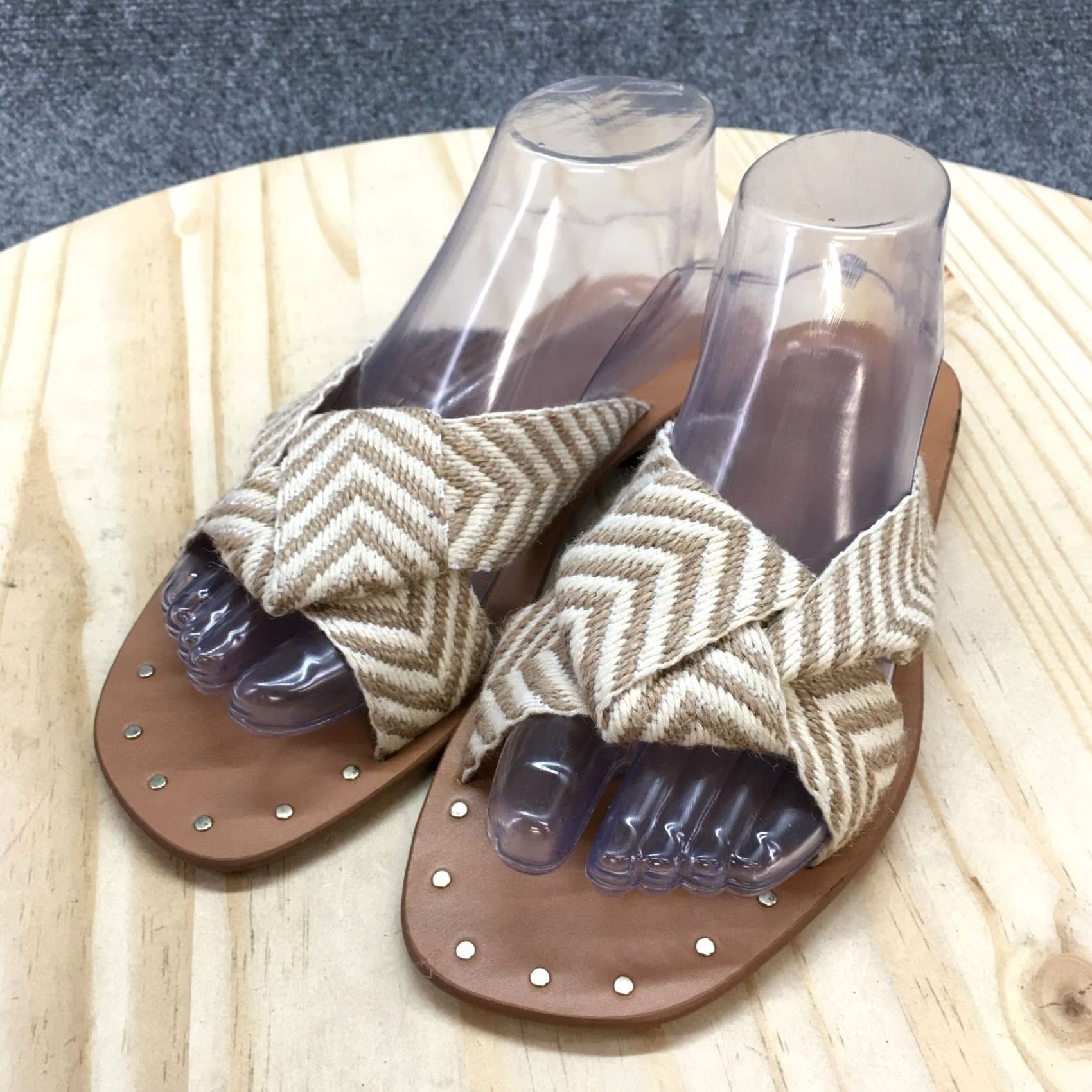Vintage Universal Thread Sandals Womens 7 Chevron Print Knotted Strap Slide Brown Fabric Size US 7 / IT 37 - 3 Thumbnail