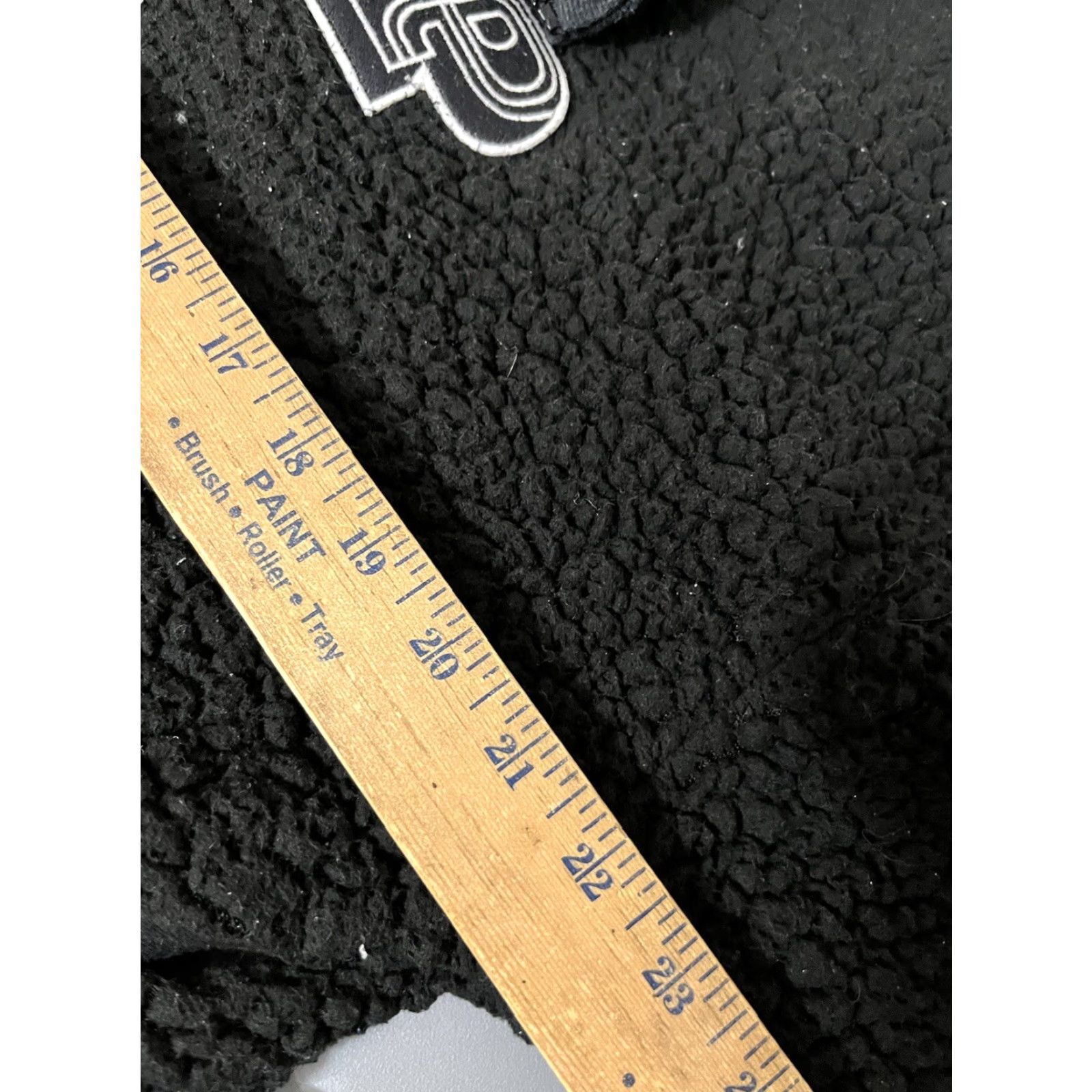 Victoria's Secret VINTAGE Victoria's Secret PINK Black Sherpa 1/4 Zip Long Sleeve Pullover Sweater Sz M Size M / US 6-8 / IT 42-44 - 6 Thumbnail