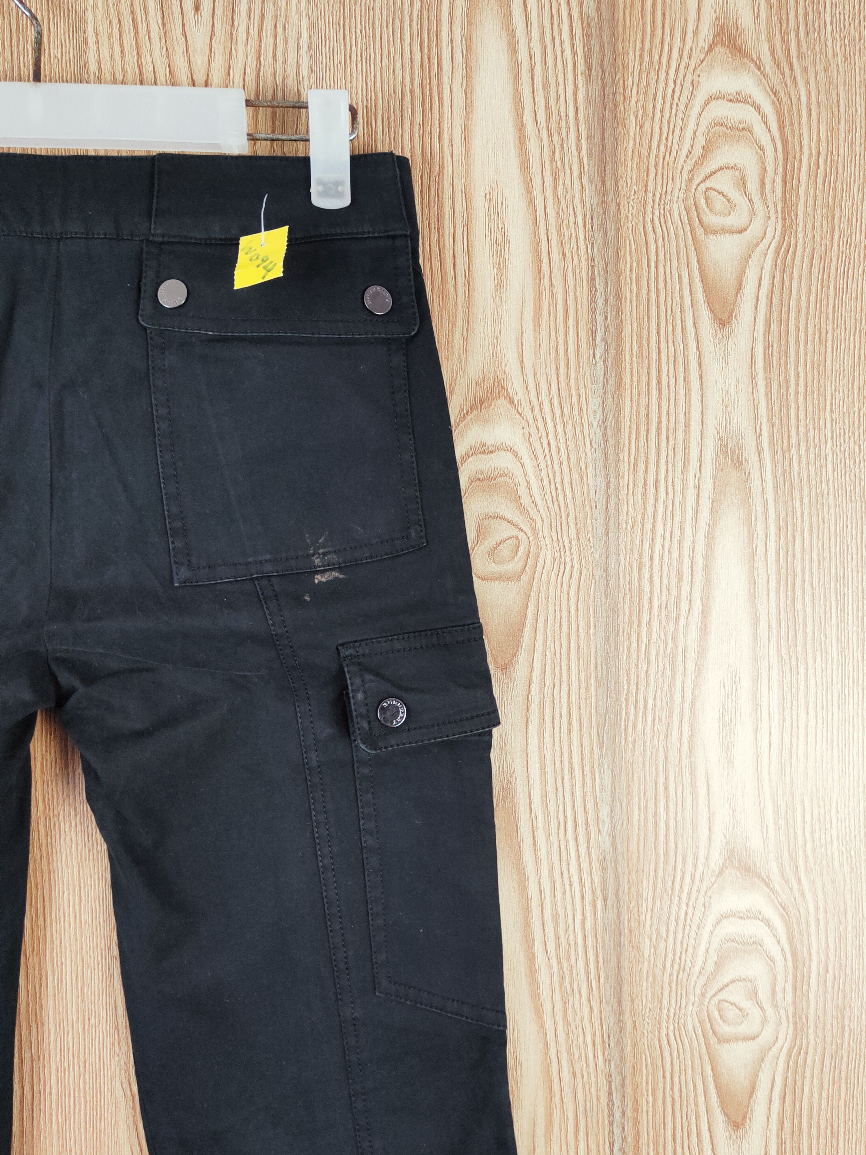 Burberry Burberry Black Multipocket Tactical Cargo Pants #W094 Size 27" / US 4 / IT 40 - 10 Thumbnail