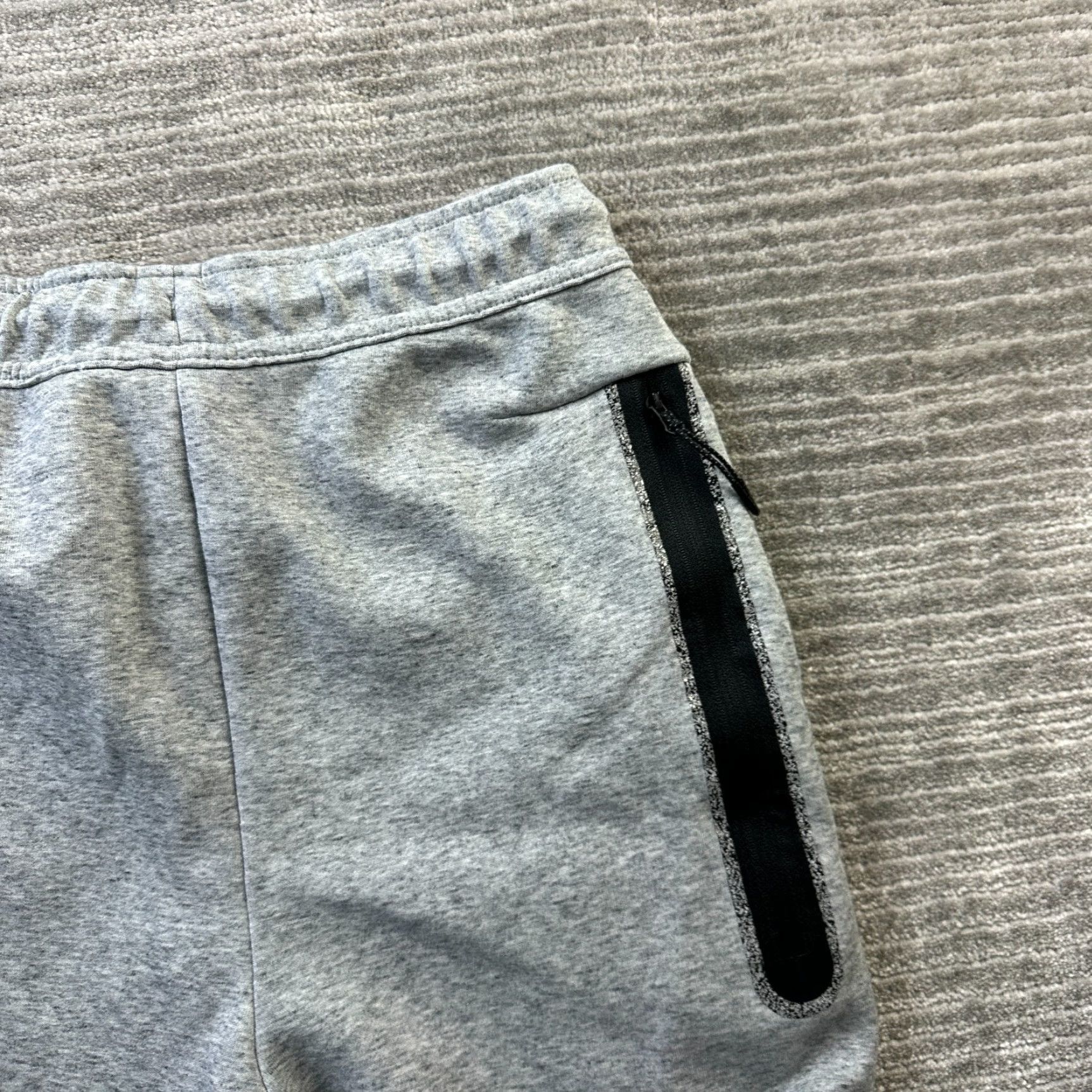 Nike Nike Tech Fleece Pants Joggers Slim Cross Training Gym & Running Black? Gray? (Need to stick to original words only) Size US 29 - 5 Thumbnail