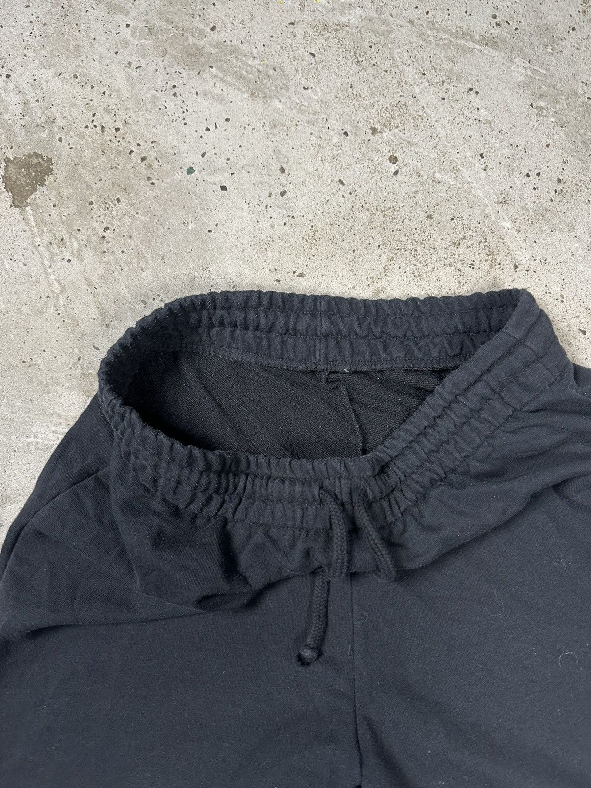 Japanese Brand × Vintage Vintage Y2K ULTRA BAGGY Black Sweatpants Wide Legs Loose Size US 34 / EU 50 - 7 Thumbnail