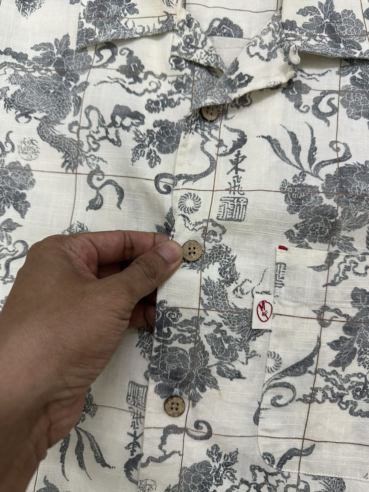 Michiko Koshino × Michiko Koshino London Rare And Beautiful Michiko London Dragon Full Print Shirt Size US M / EU 48-50 / 2 - 7 Thumbnail