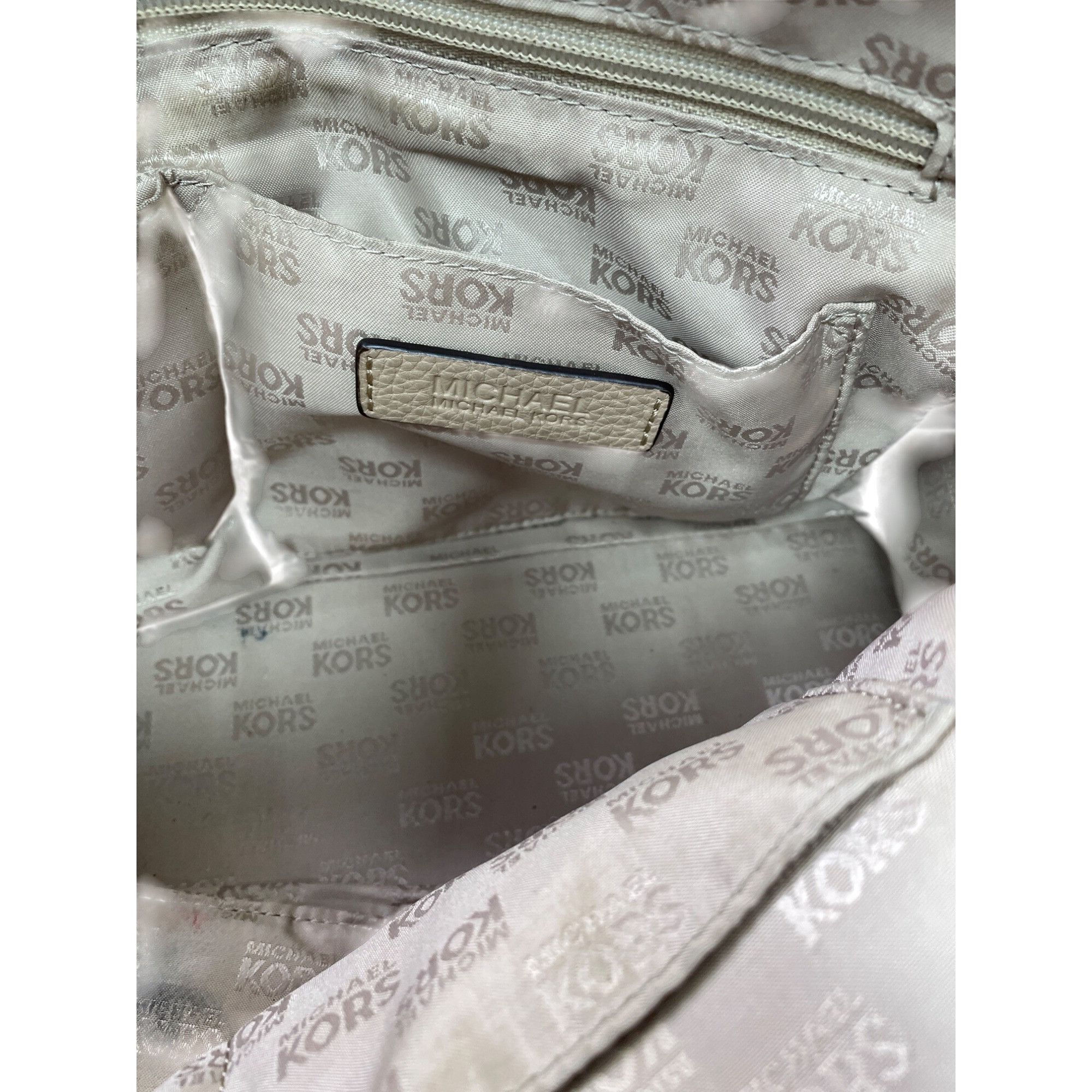 Michael Kors Michael Kors Womens Beige Leather Satchel Handbag SKU 9033 Size ONE SIZE - 19 Thumbnail