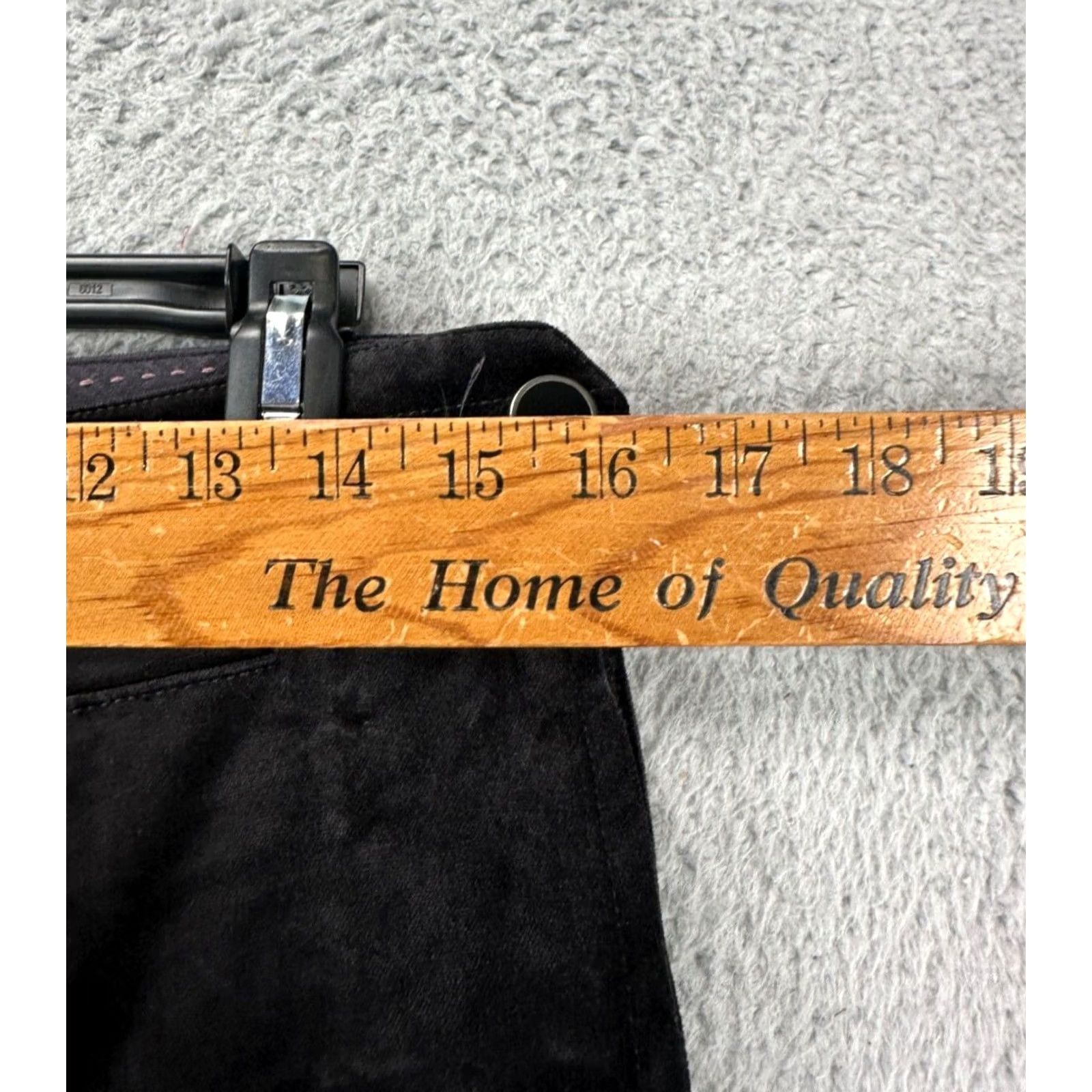 Anthropologie Anthropologie The Essential Slim Black Velour Cropped Pants Womens 6 Cropped Slim Leg Pockets Casual Innerwear Velour Stretchy Size 28" / US 6 / IT 42 - 6 Thumbnail