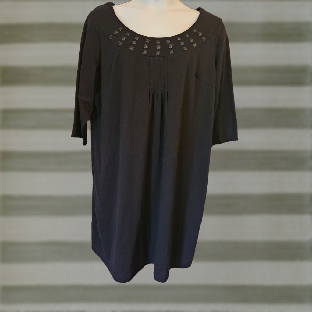 Avenue Avenue Black Beaded Trim Knee Length Shift Dress 3X Women Adult Plus Size Black Beaded Shift Dress knee length Size XXL / US 16-18 / IT 52-54 - 1 Thumbnail