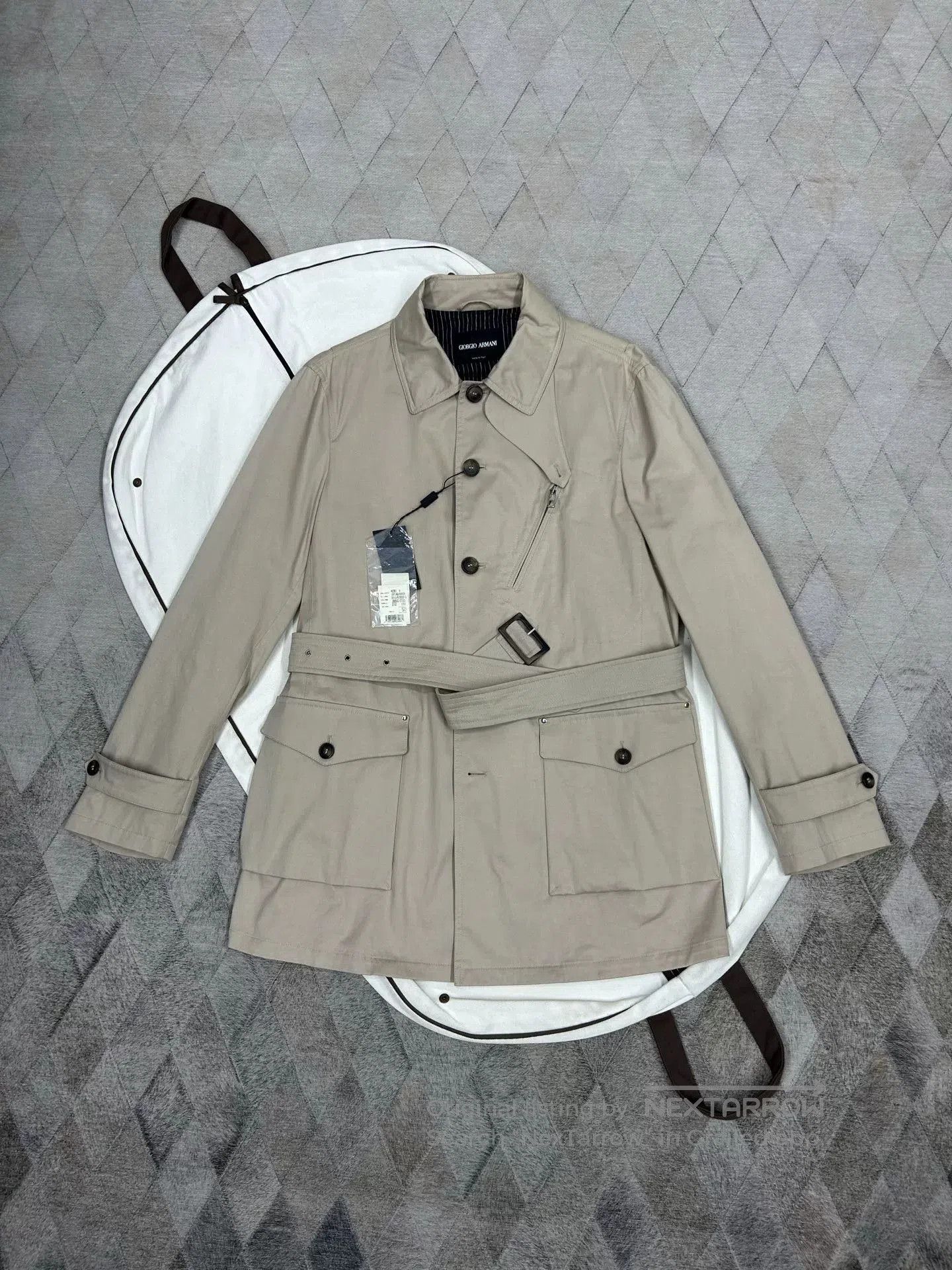 Giorgio Armani Giorgio Armani Beige Trench Coat. Size US M / EU 48-50 / 2 - 1 Thumbnail