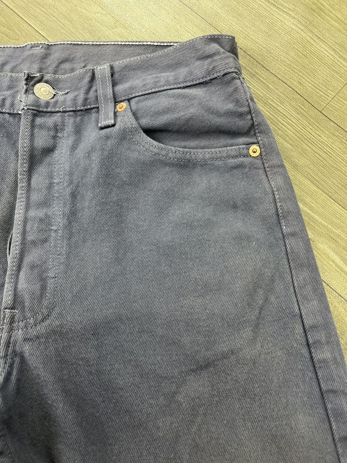 Levi's Vintage Clothing 🇺🇸1990s Vintage Levis 501 30x34 Straight Fit Grey Jeans Size US 30 / EU 46 - 7 Thumbnail