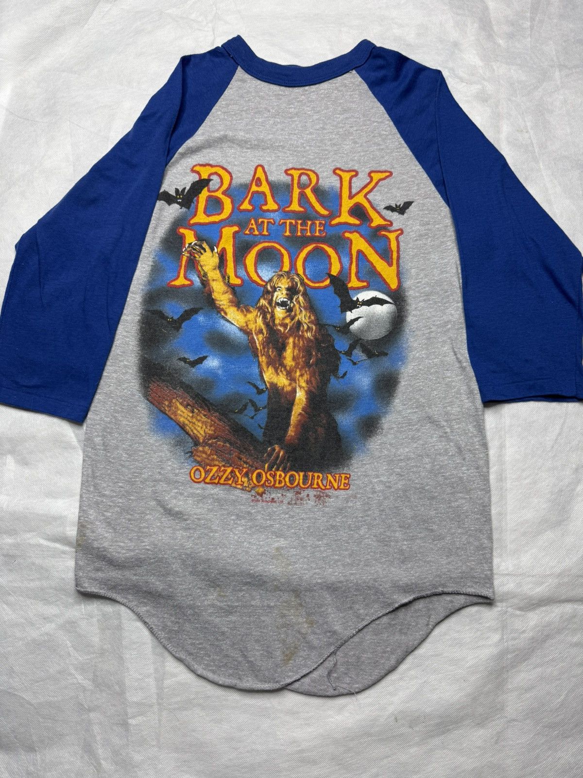 Ozzy Osbourne 1984 Ozzy Osbourne Bark at the Moon Tour Raglan VTG Size US M / EU 48-50 / 2 - 1 Thumbnail