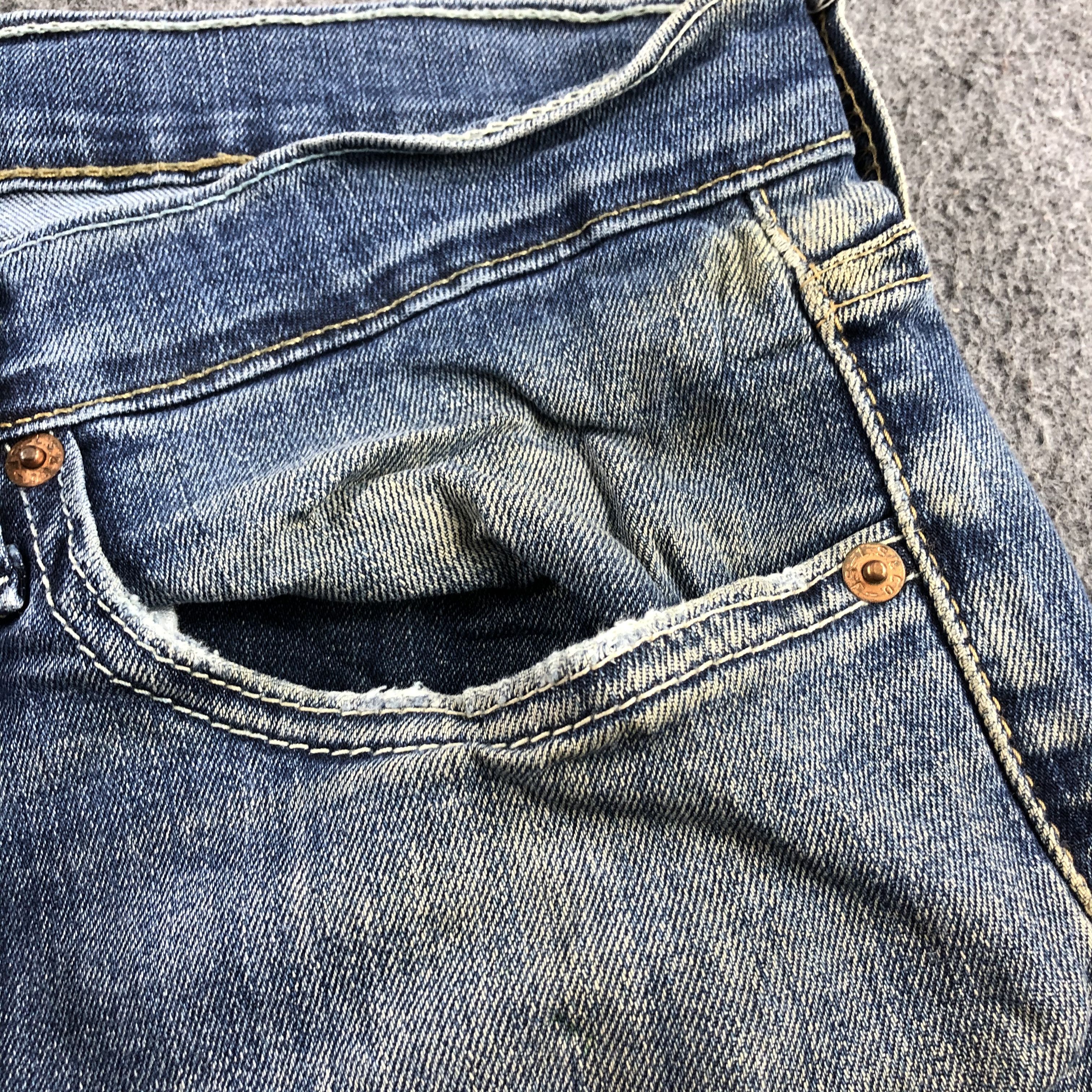 Levi's Vintage Blue Wash Levis 511 Jeans-J2278 Size US 33 - 11 Thumbnail