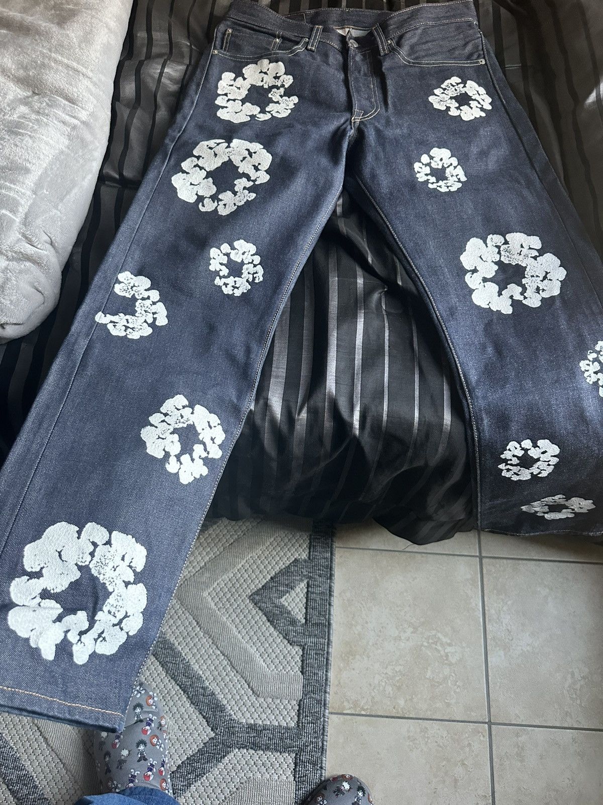 image of Denim Tears The Cotton Wreath Jean Selvedge in Black, Men's (Size 32)