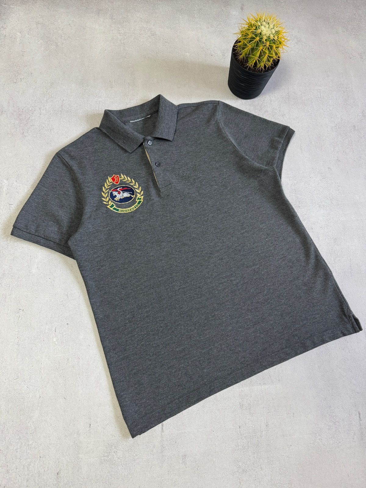 Burberry Burberry Polo Shirt Embroidered Big Logo Gray Mens Luxury Size US L / EU 52-54 / 3 - 2 Thumbnail