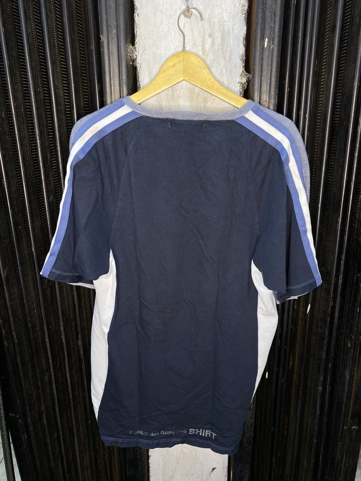 CDG by Comme des Garcons Rare vintage tshirt cdg vneck & vans vintage tshirt Size US M / EU 48-50 / 2 - 1 Thumbnail