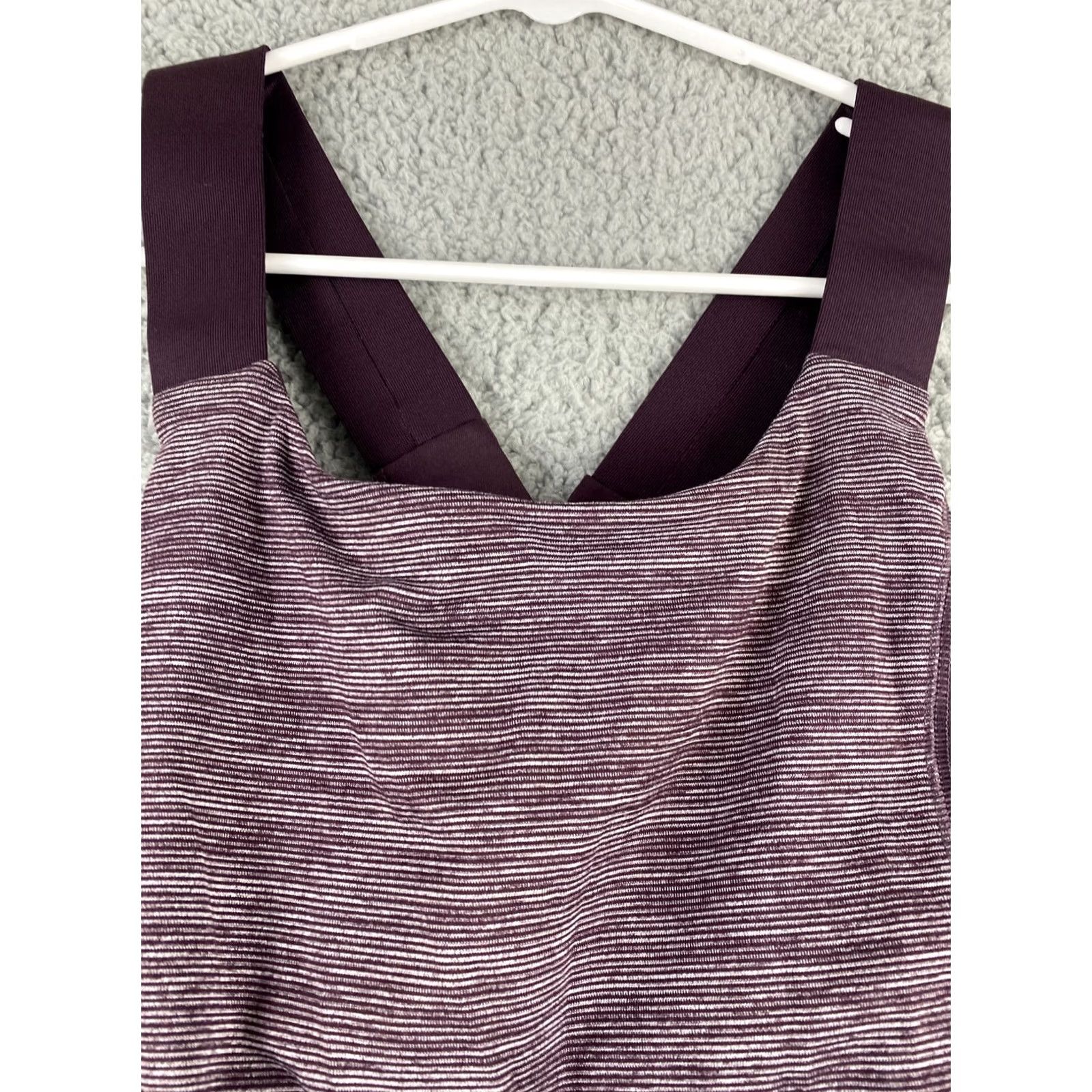 Champion Champion Active Tank Top Womens Size S Burgundy Fitted Sleeveless Logo Athletic Shirt Size S / US 4 / IT 40 - 2 Thumbnail