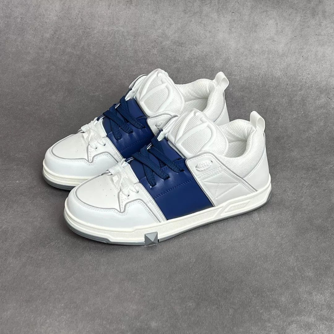 Valentino Valentino Casual Blue Lowtop Sneakers 10 Men Size US 10 / EU 43 - 1 Thumbnail