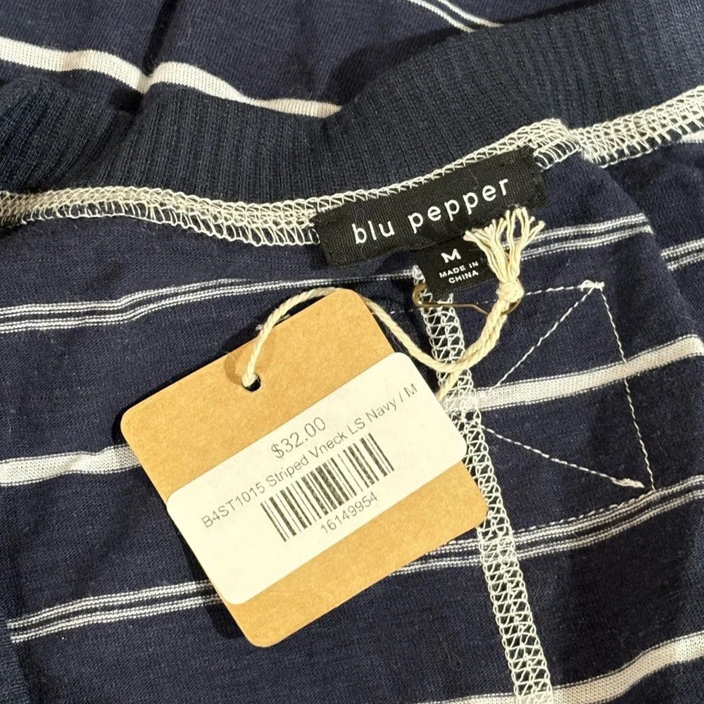 Other Blu Pepper Striped V neck NWT Size M / US 6-8 / IT 42-44 - 4 Thumbnail