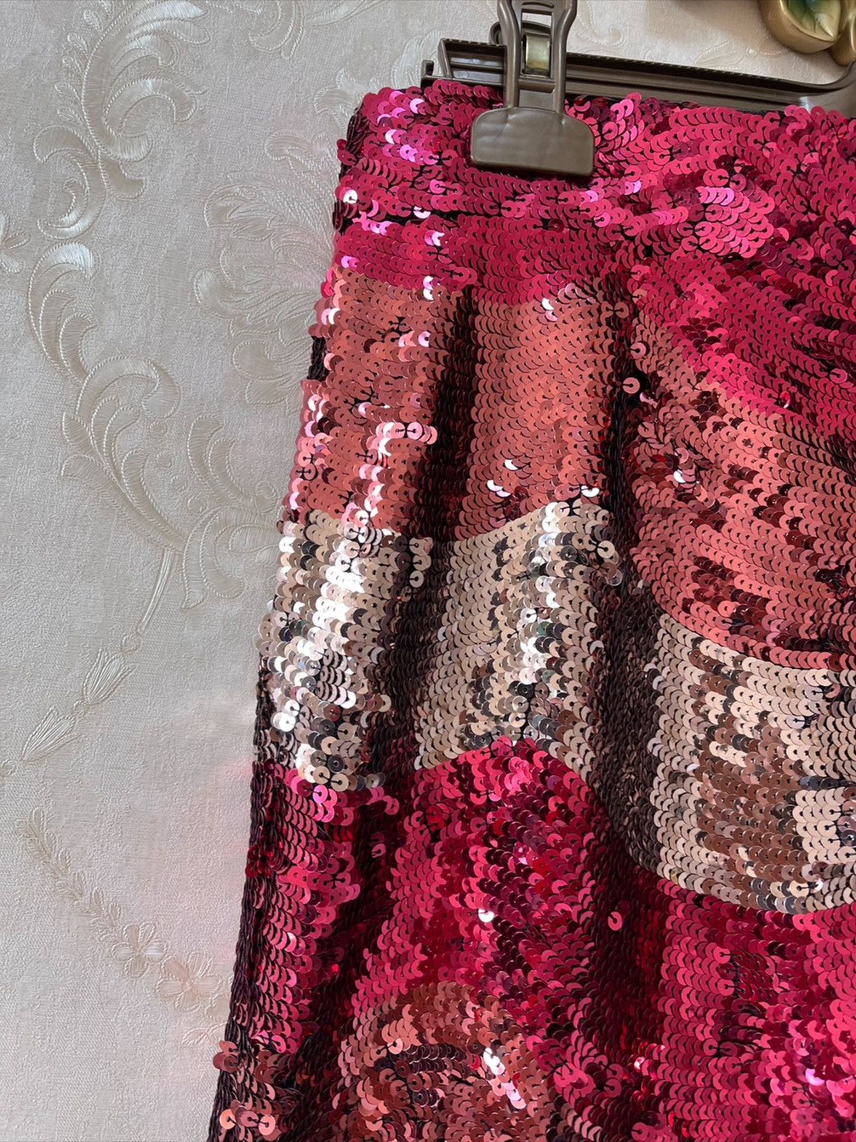 Gucci Gucci Runway Sequin Red Pink Wide Leg Pants Size 27" / US 4 / IT 40 - 6 Thumbnail