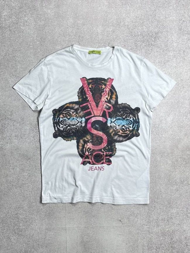 Vintage Vintage Versace Tiger Absract Avantgarde T-shirt Y2K M Size US M / EU 48-50 / 2 - 1 Thumbnail