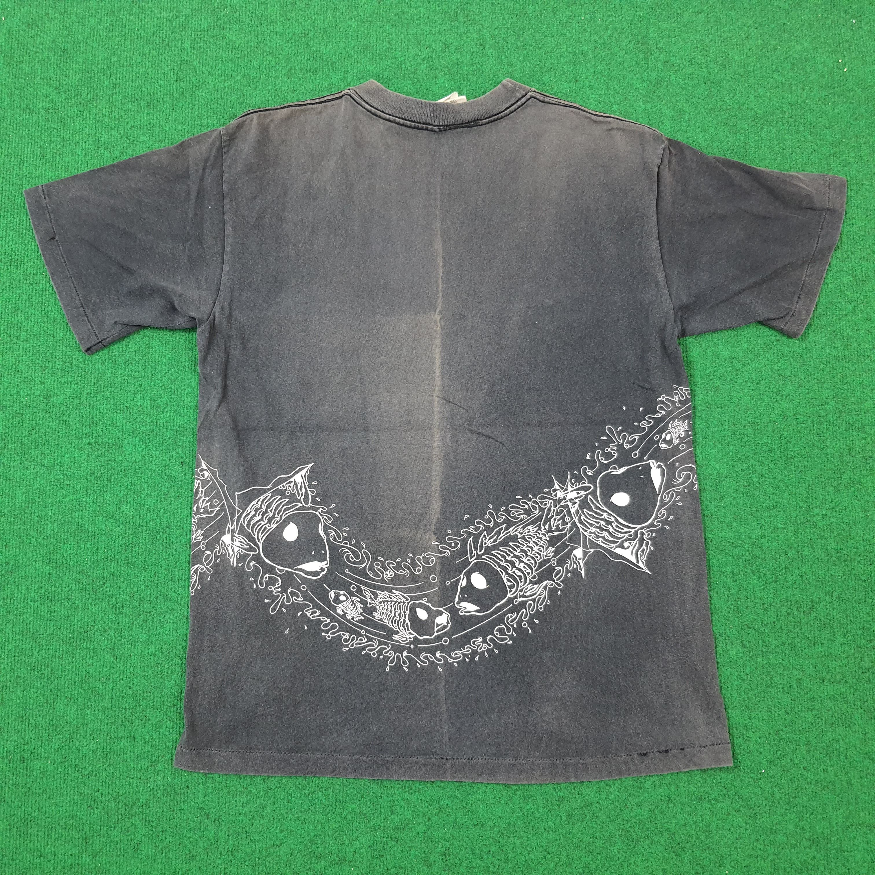 Vintage Vintage Bronze Age Surfing Brand Tshirt Size US M / EU 48-50 / 2 - 3 Thumbnail