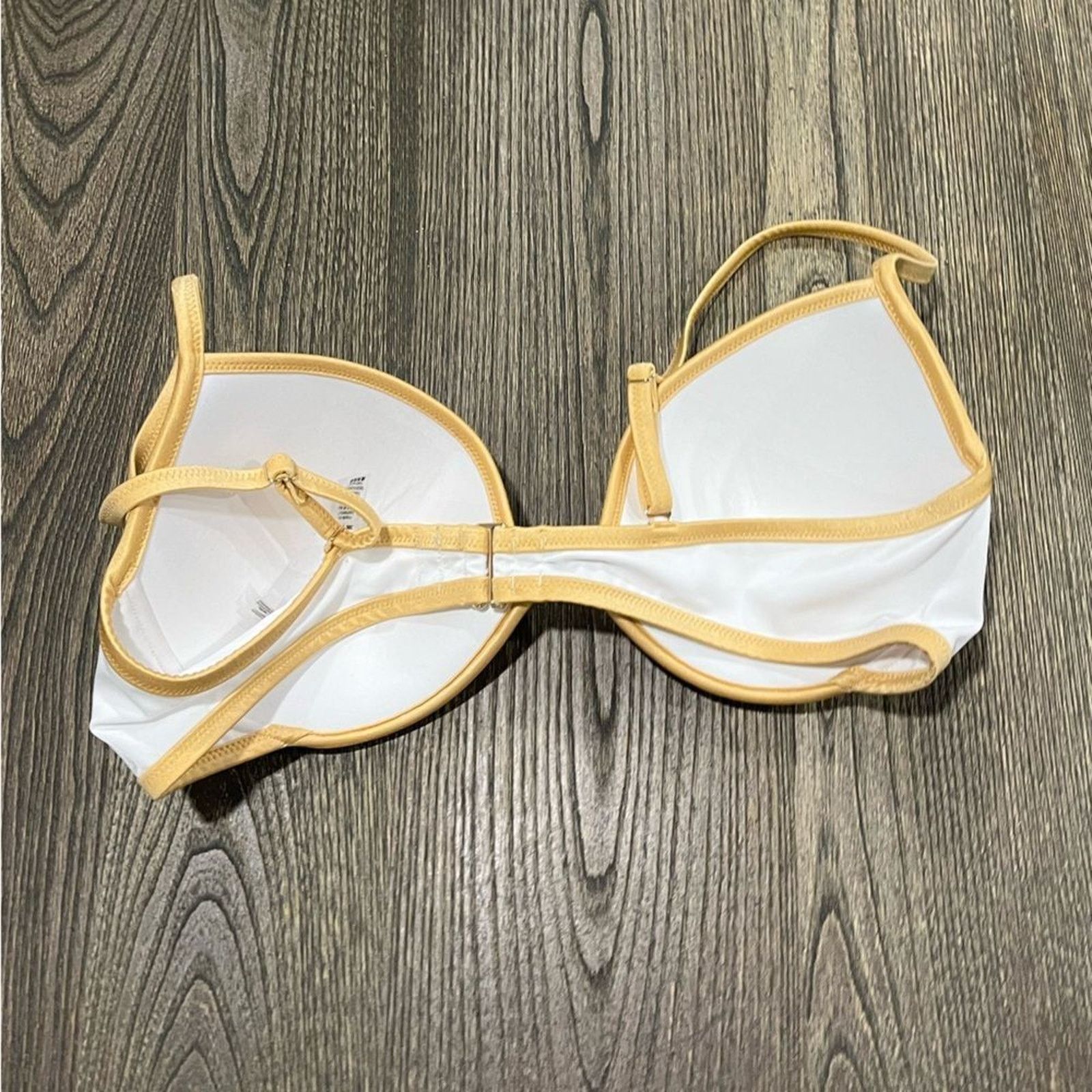 Victoria's Secret NWOT Victoria's Secret Swim Bra Bikini Top Underwire 38D Size ONE SIZE - 2 Thumbnail