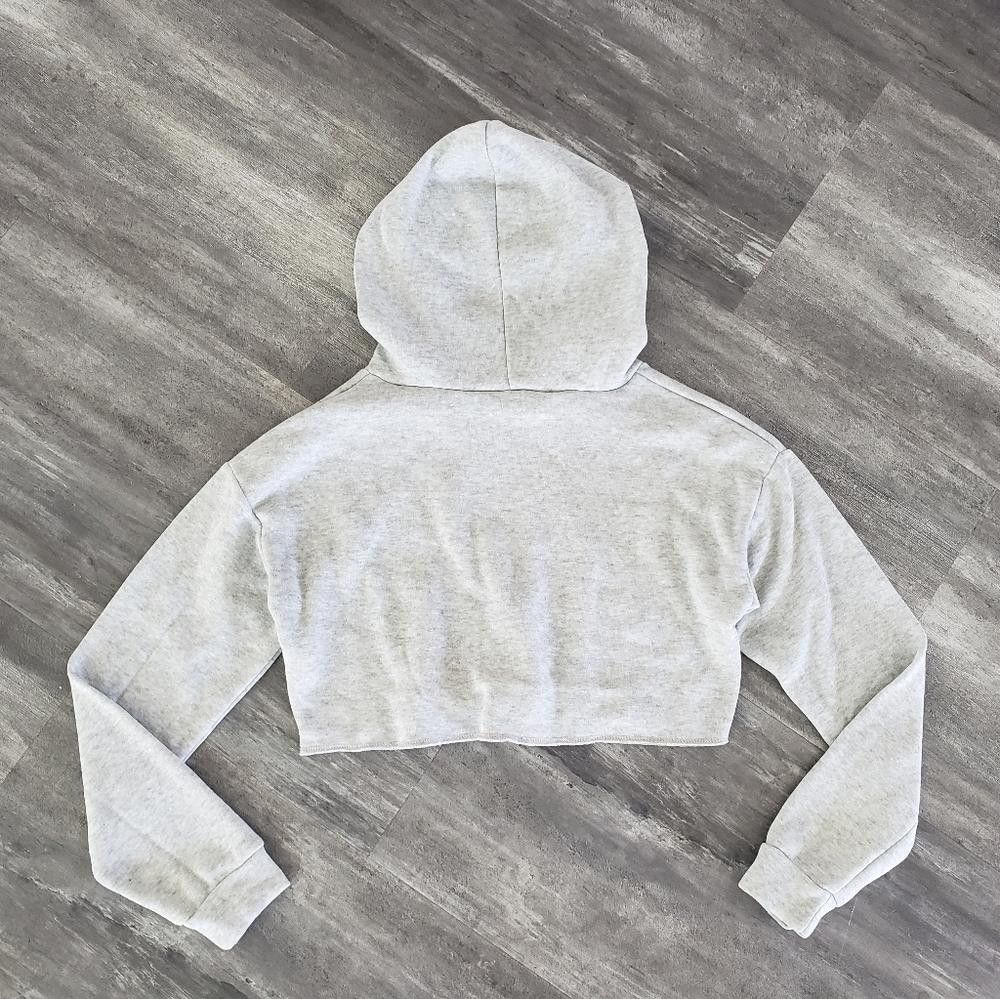 Shein Grey Basic Cropped Hoodie Long Sleeve Size 26" / US 2 / IT 38 - 2 Thumbnail