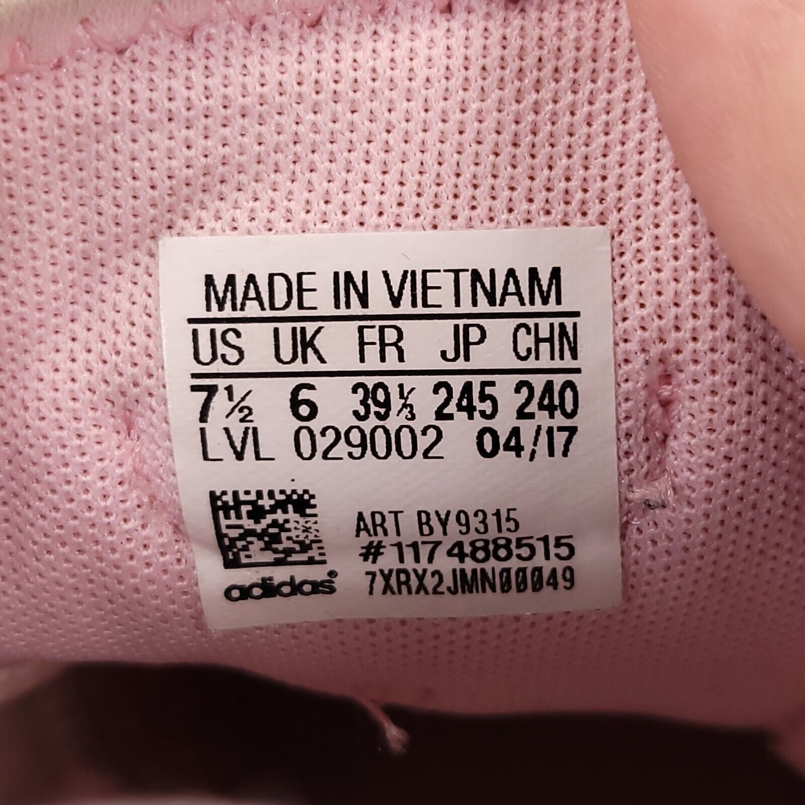Adidas Adidas NMD R2 Athletic Shoe Women Size 7.5 BY9315 Pink White Size US 7.5 / IT 37.5 - 9 Thumbnail