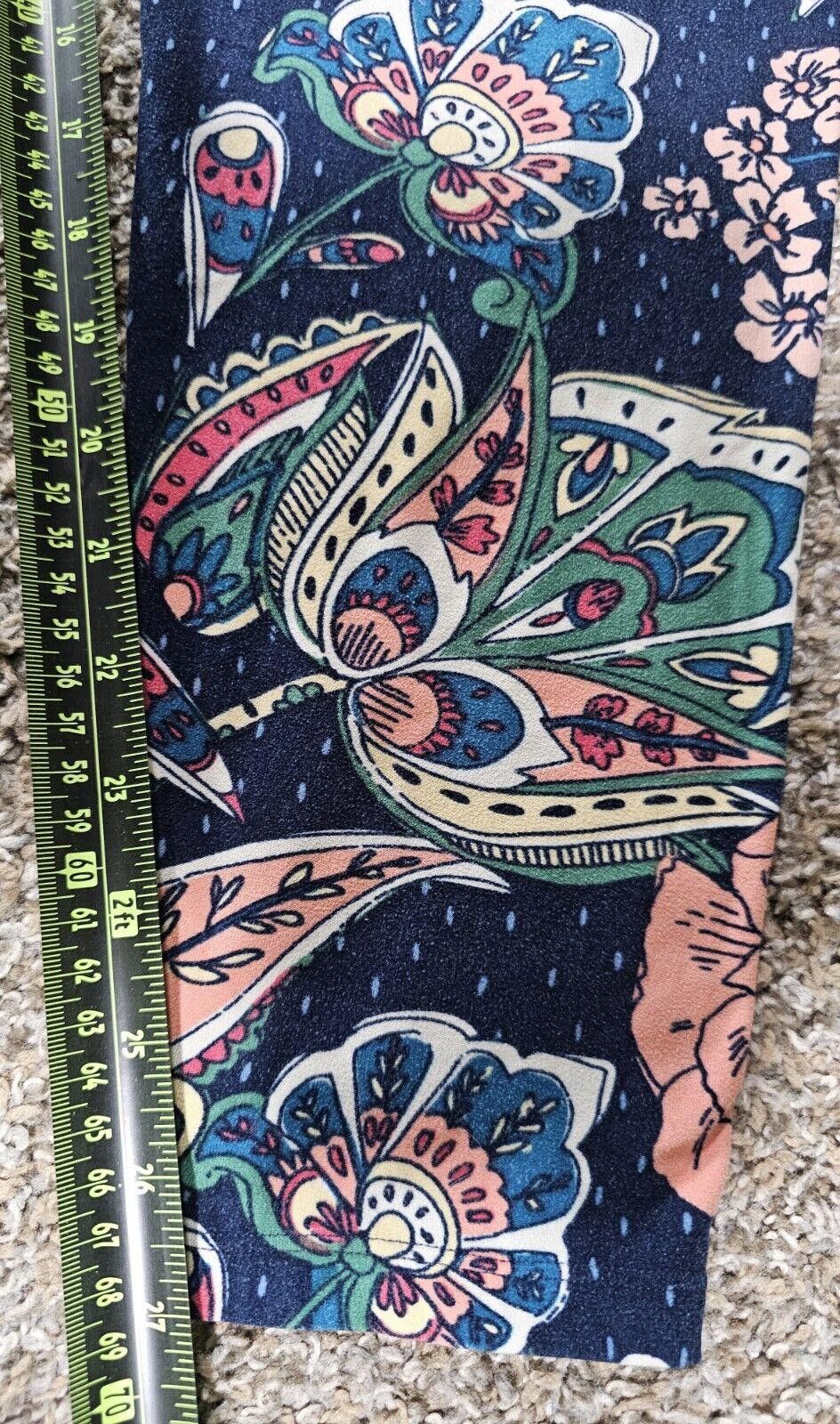 Designer lularoe floral leaf TC2 TALL & CURVY 2 Leggings Size 30" / US 8 / IT 44 - 3 Thumbnail