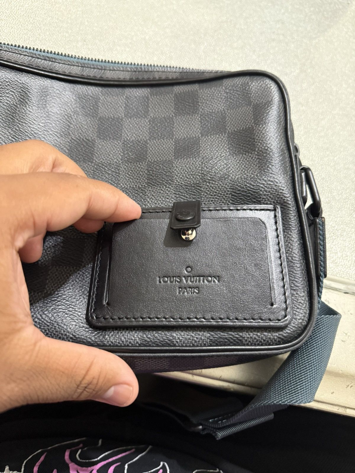 Louis Vuitton Louis Vuitton Damier Alpha Messenger Side Bag Black Size ONE SIZE - 19 Thumbnail