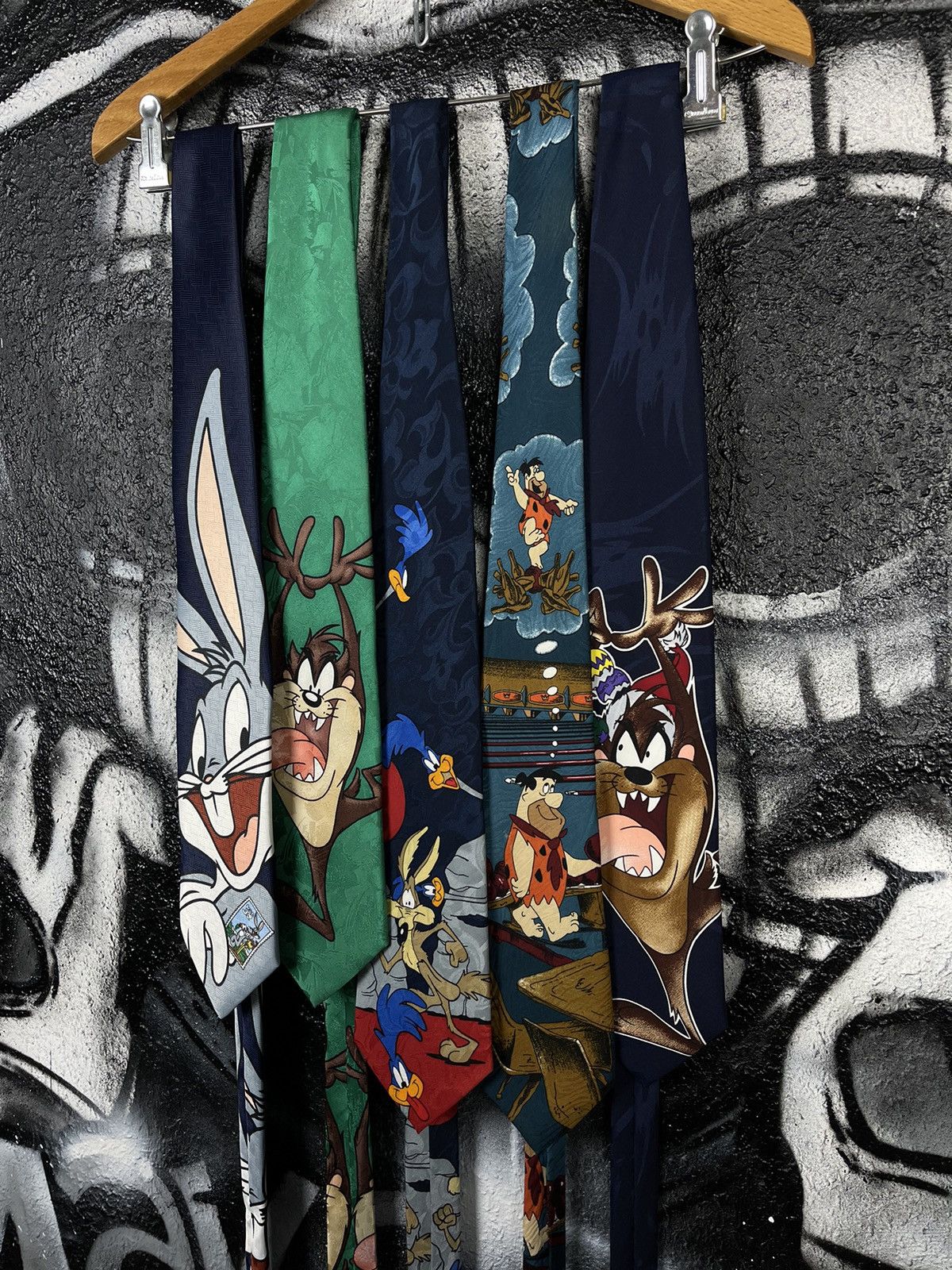 Vintage Vintage 90s Looney Tunes And Warner Bros. Lot Of 5 Ties Size ONE SIZE - 4 Thumbnail