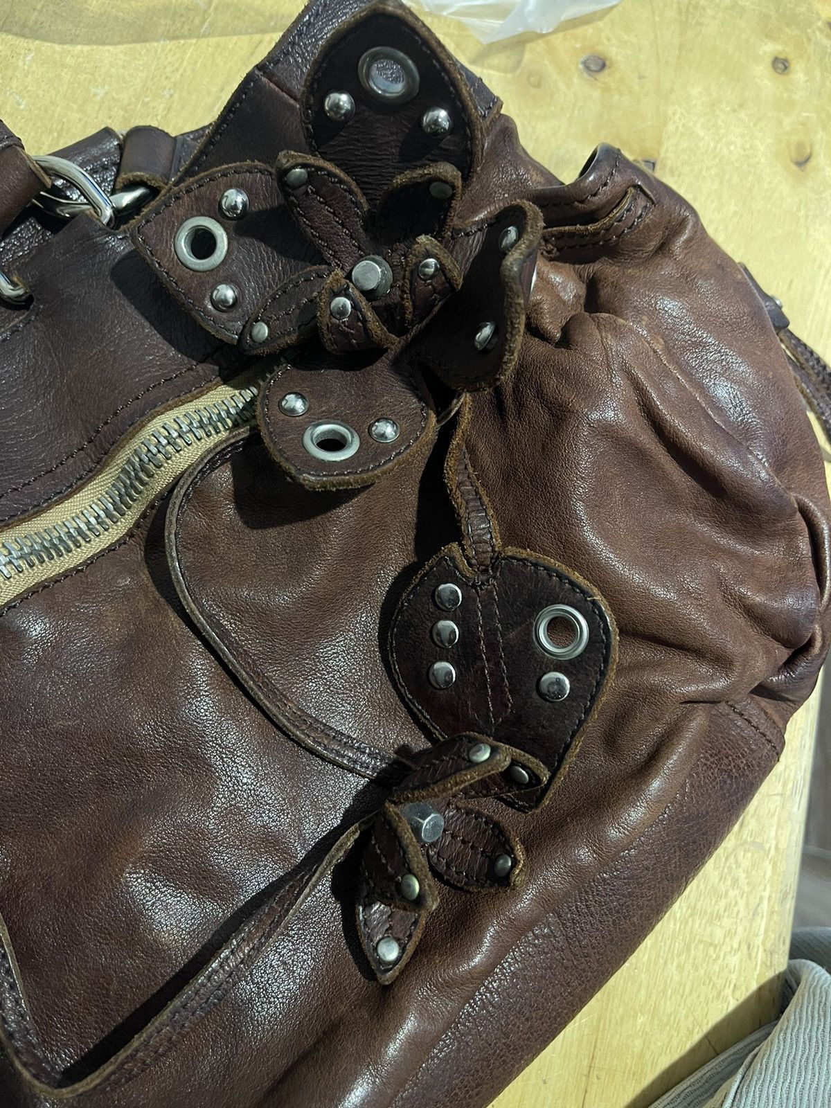 Miu Miu Miu Miu Brown Leather Shoulder Bag Flower Embellishment Size ONE SIZE - 9 Thumbnail